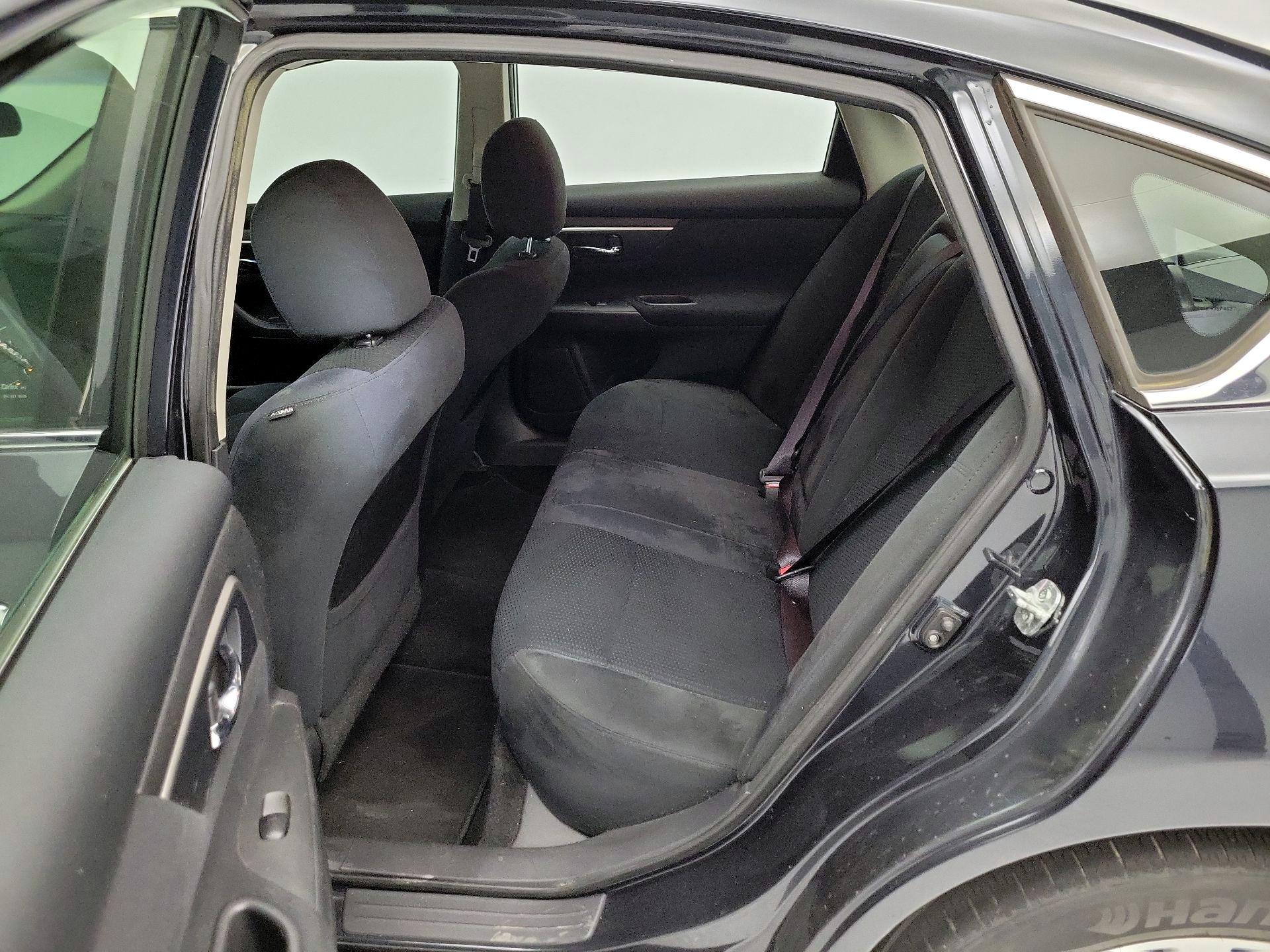 Thumbnail: 2015 Nissan Altima - 19