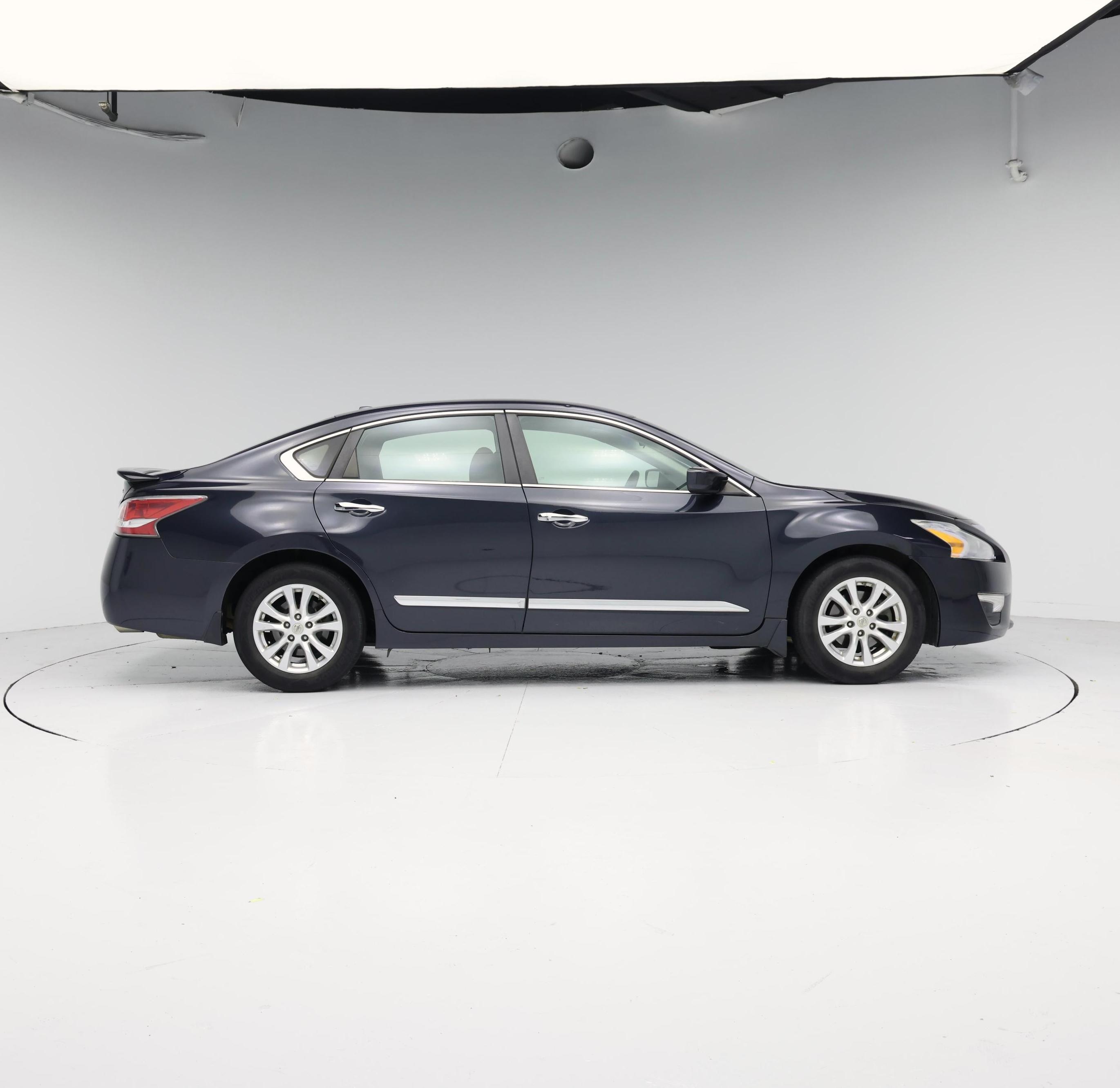 Thumbnail: 2015 Nissan Altima - 7