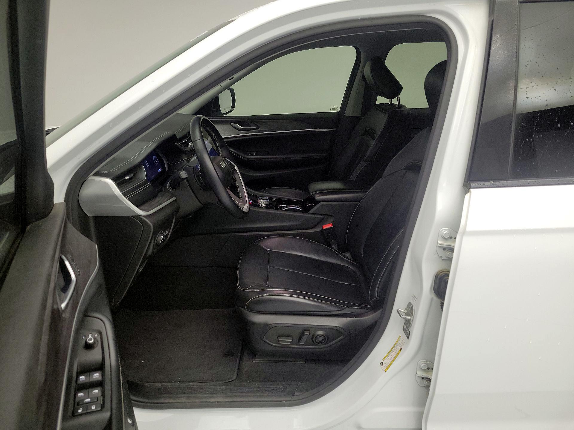 Thumbnail: 2021 Jeep Grand Cherokee L - 11