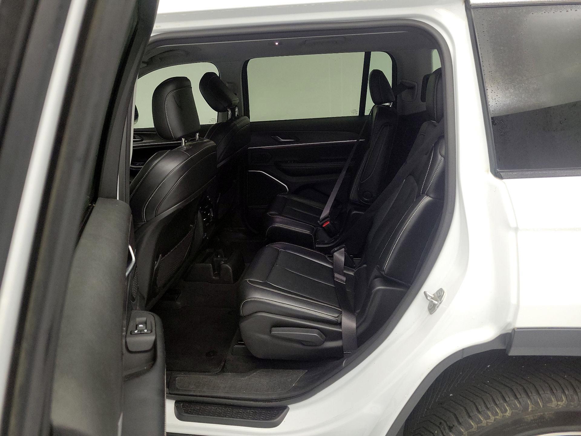 Thumbnail: 2021 Jeep Grand Cherokee L - 20