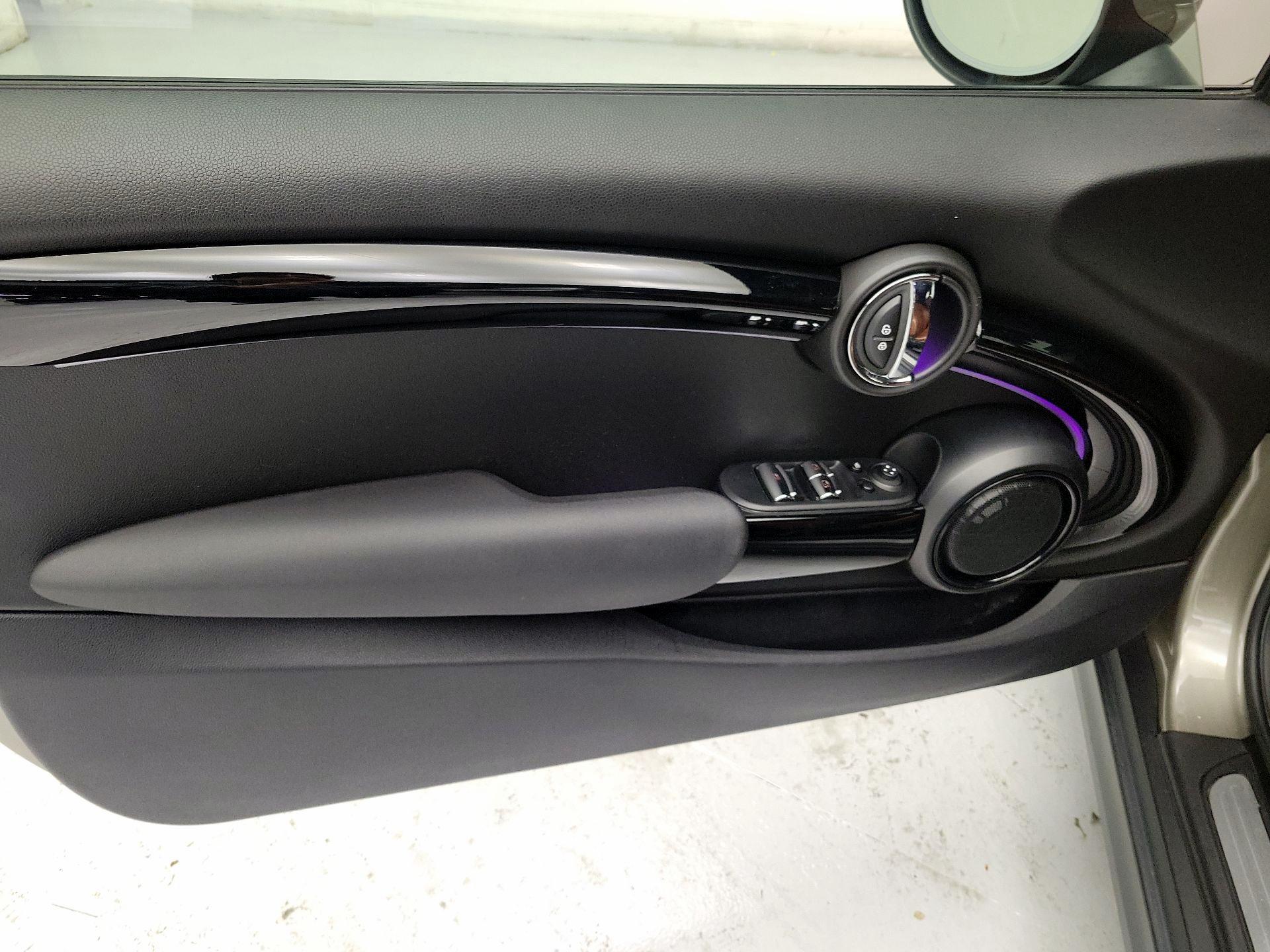 Thumbnail: 2018 MINI Cooper - 12