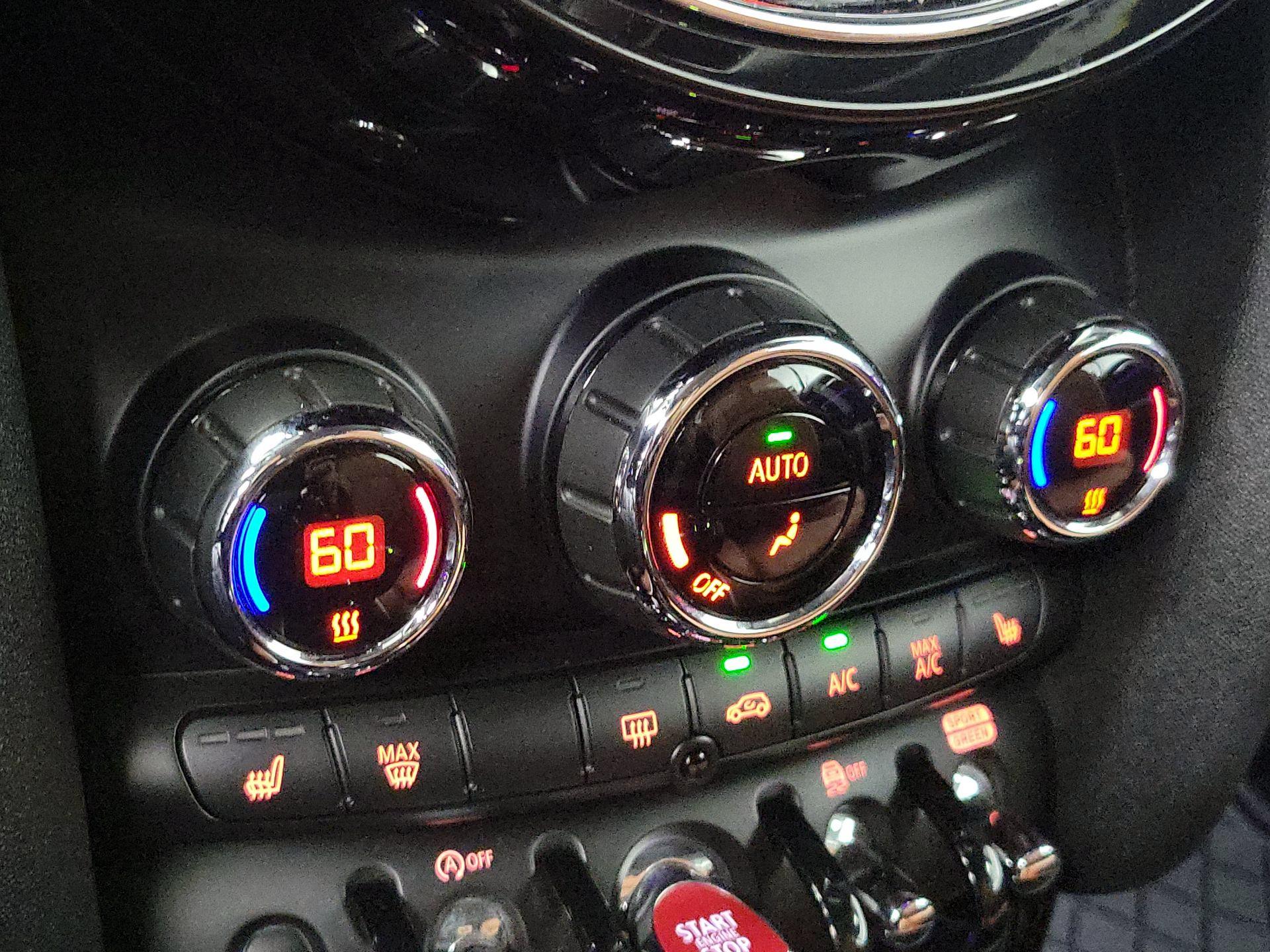 Thumbnail: 2018 MINI Cooper - 16