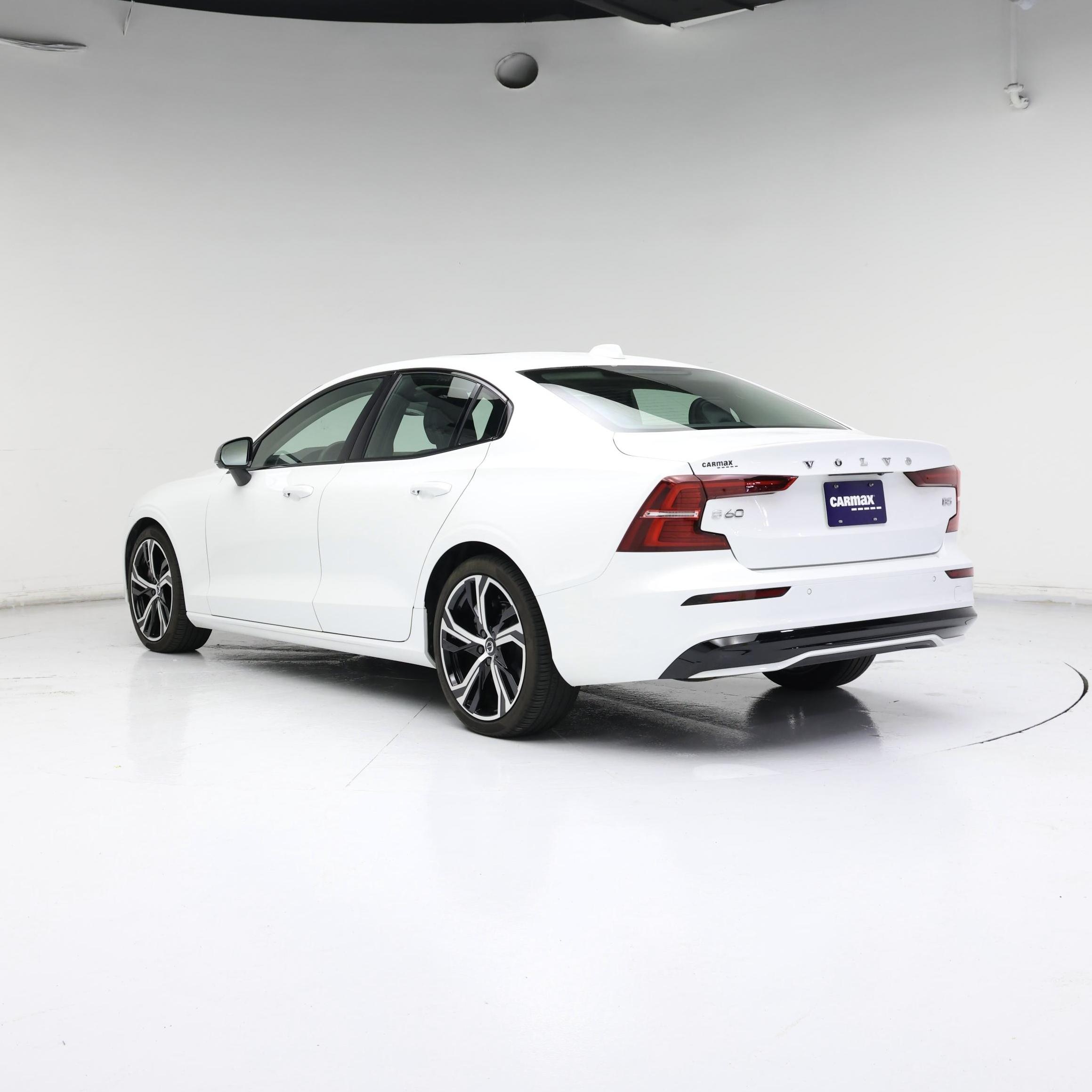 Thumbnail: 2024 Volvo S60 - 2