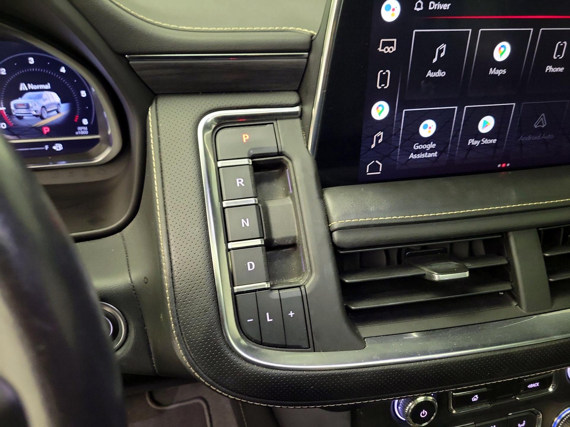 Thumbnail: 2022 GMC Yukon XL - 17
