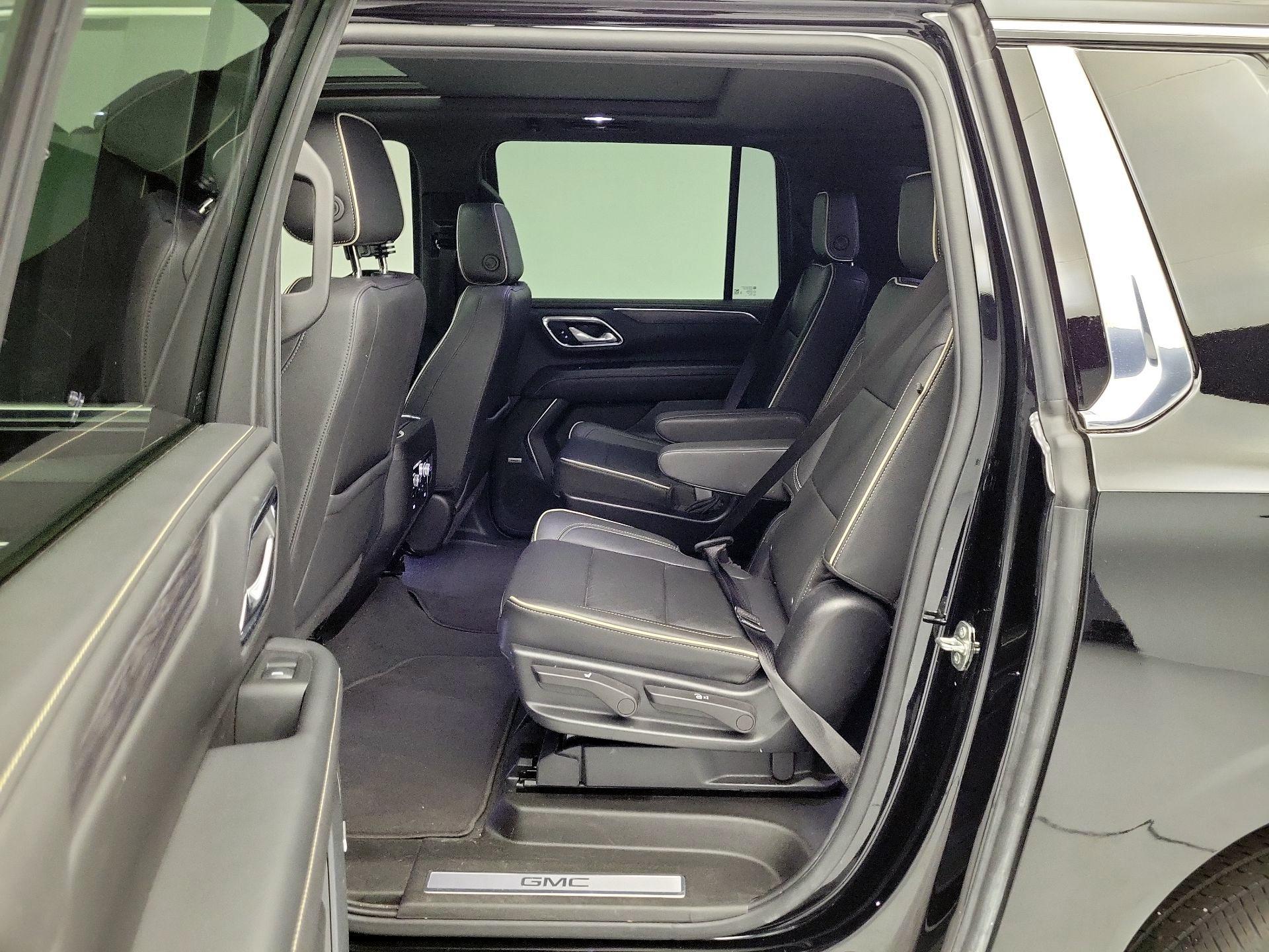 Thumbnail: 2022 GMC Yukon XL - 20