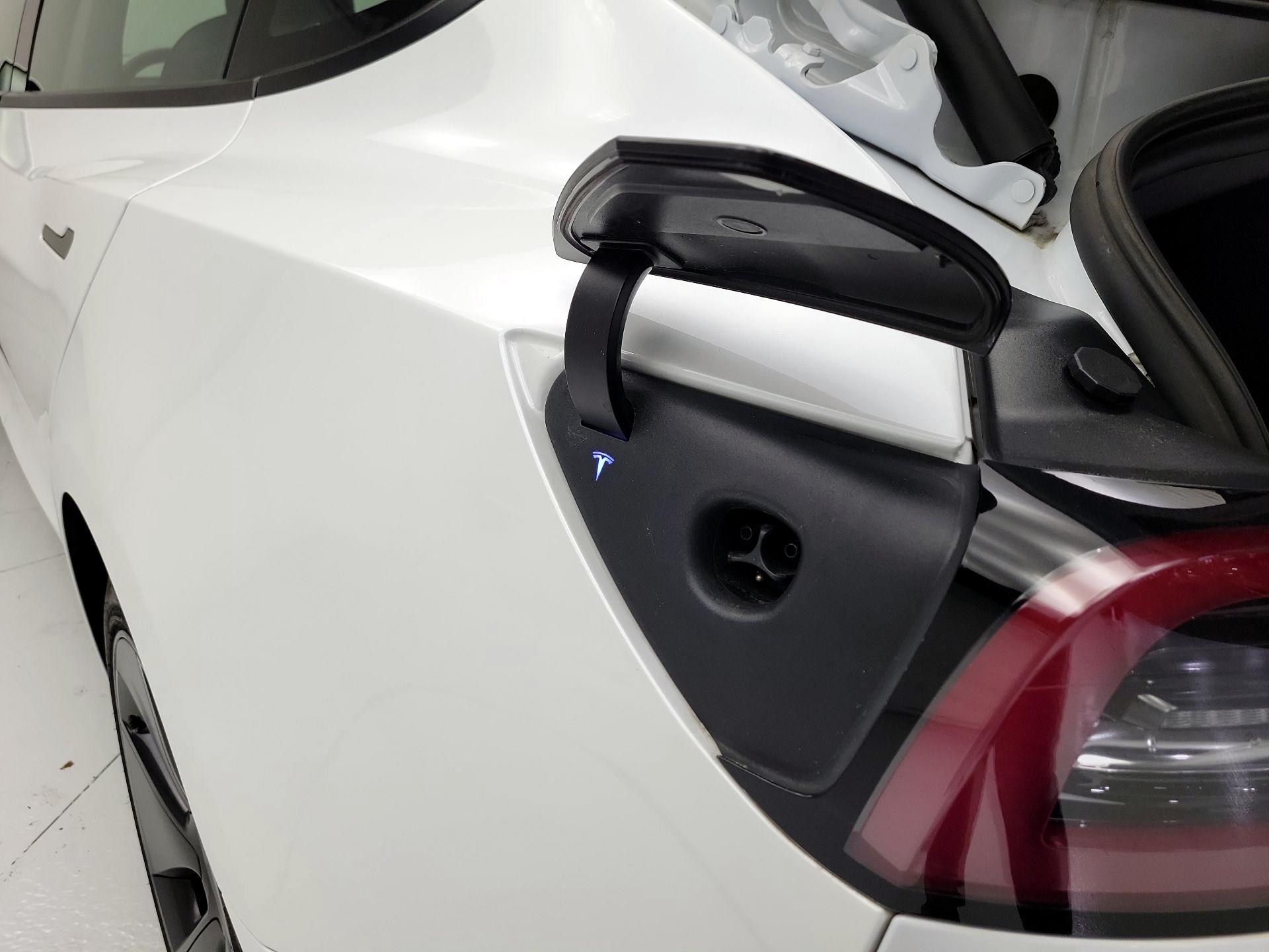 Thumbnail: 2021 Tesla Model 3 - 20