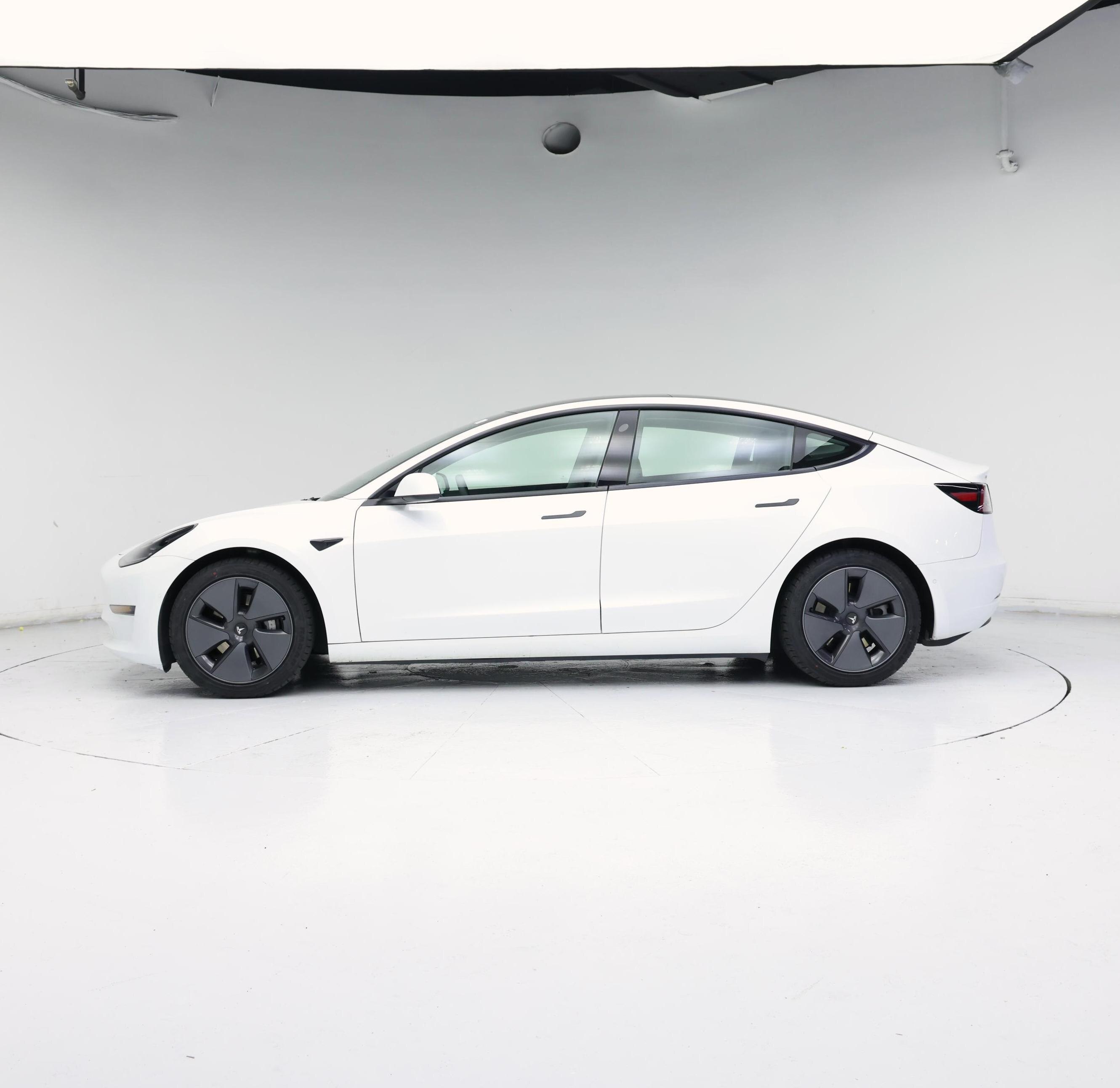 Thumbnail: 2021 Tesla Model 3 - 3