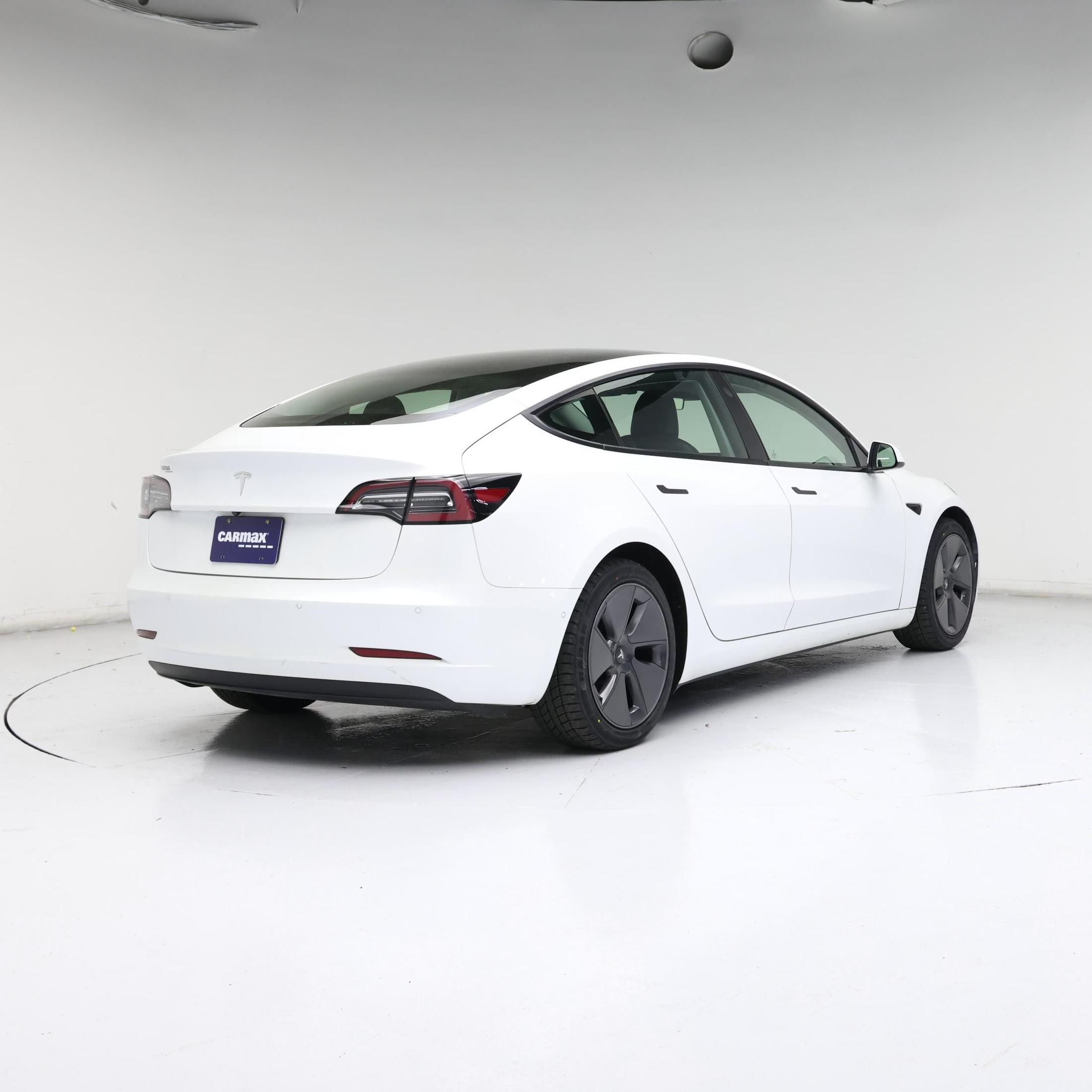 Thumbnail: 2021 Tesla Model 3 - 8