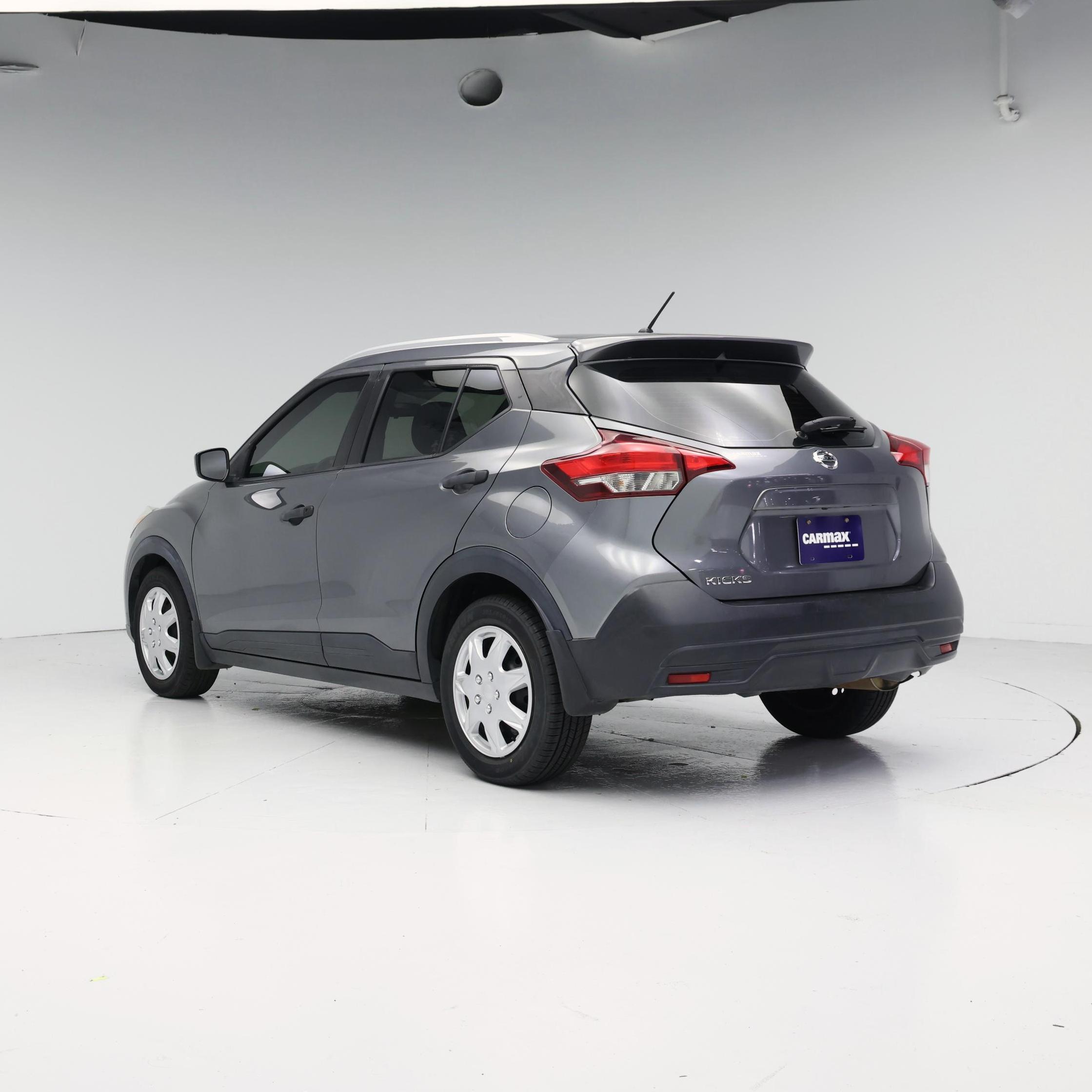 Thumbnail: 2018 Nissan Kicks - 2