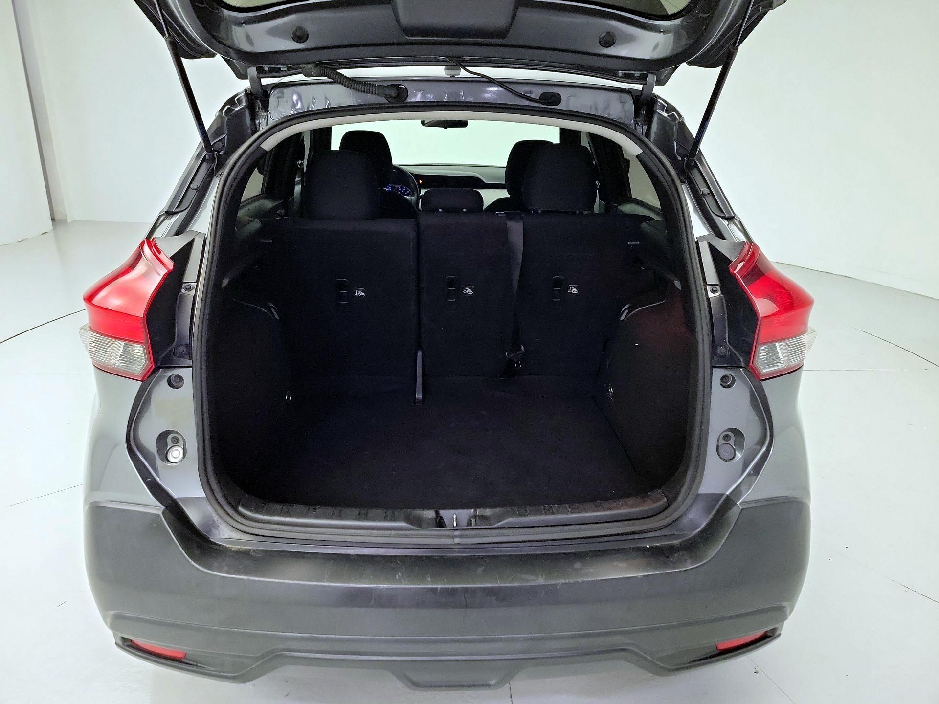 Thumbnail: 2018 Nissan Kicks - 20