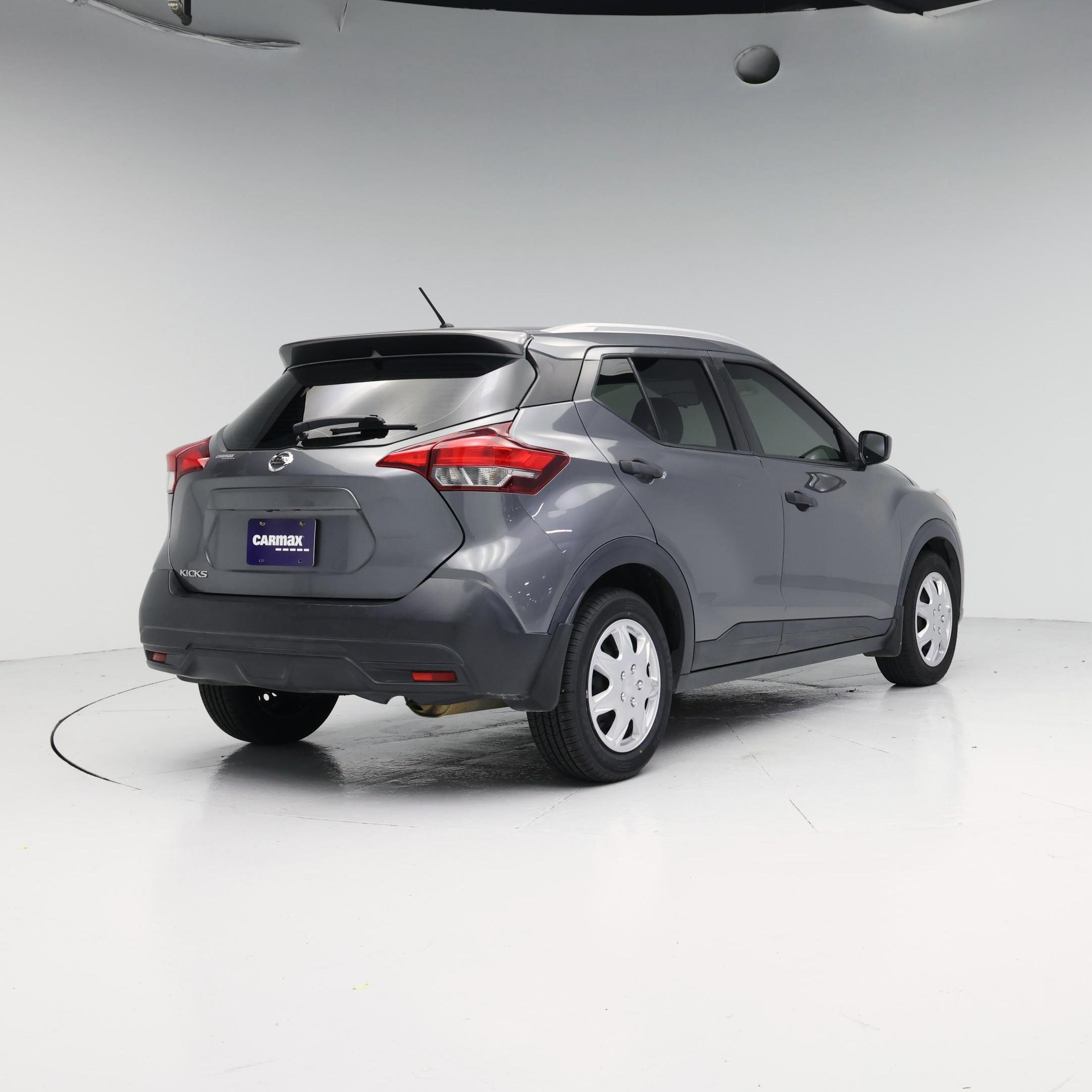 Thumbnail: 2018 Nissan Kicks - 8