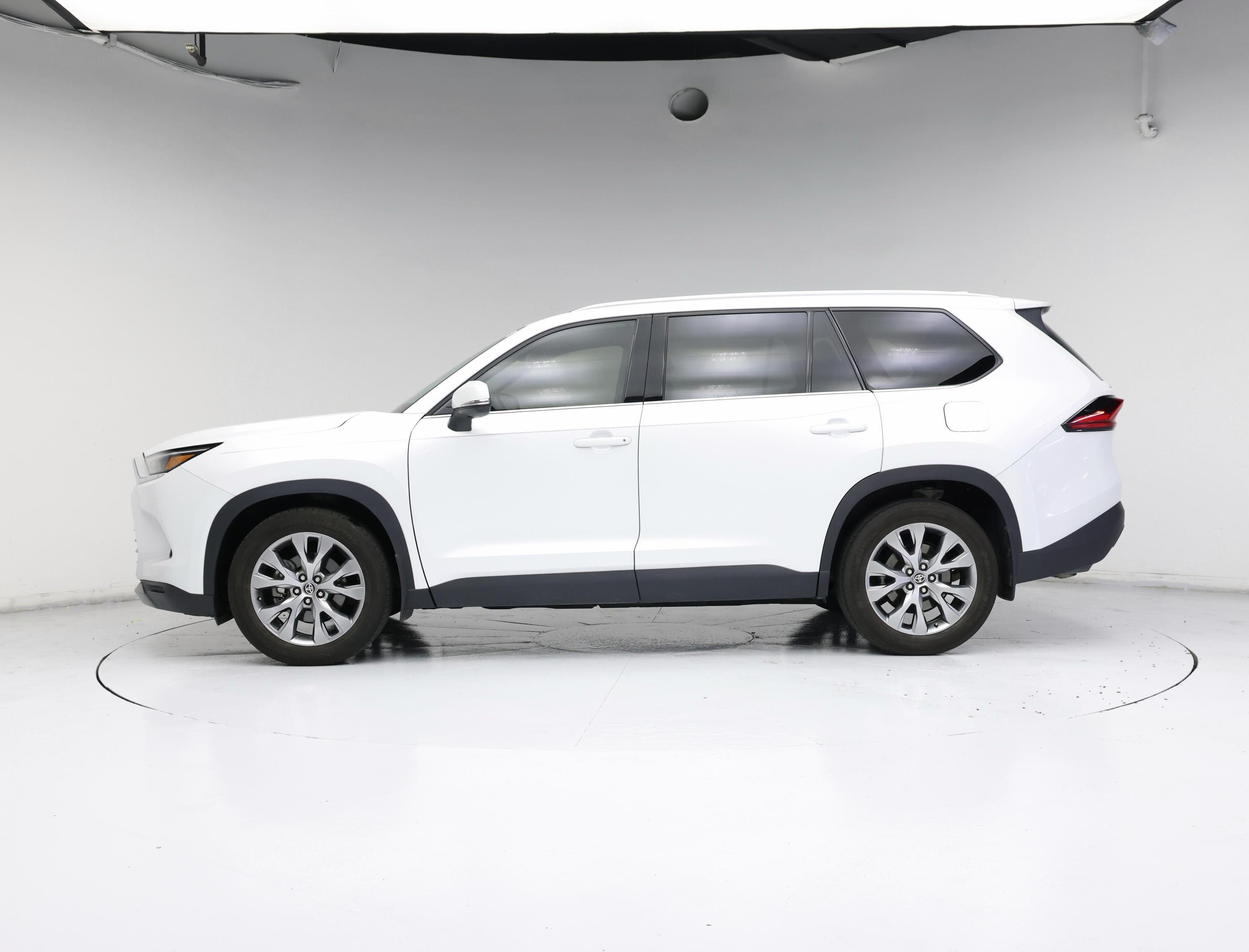 Thumbnail: 2024 Toyota Grand Highlander - 3