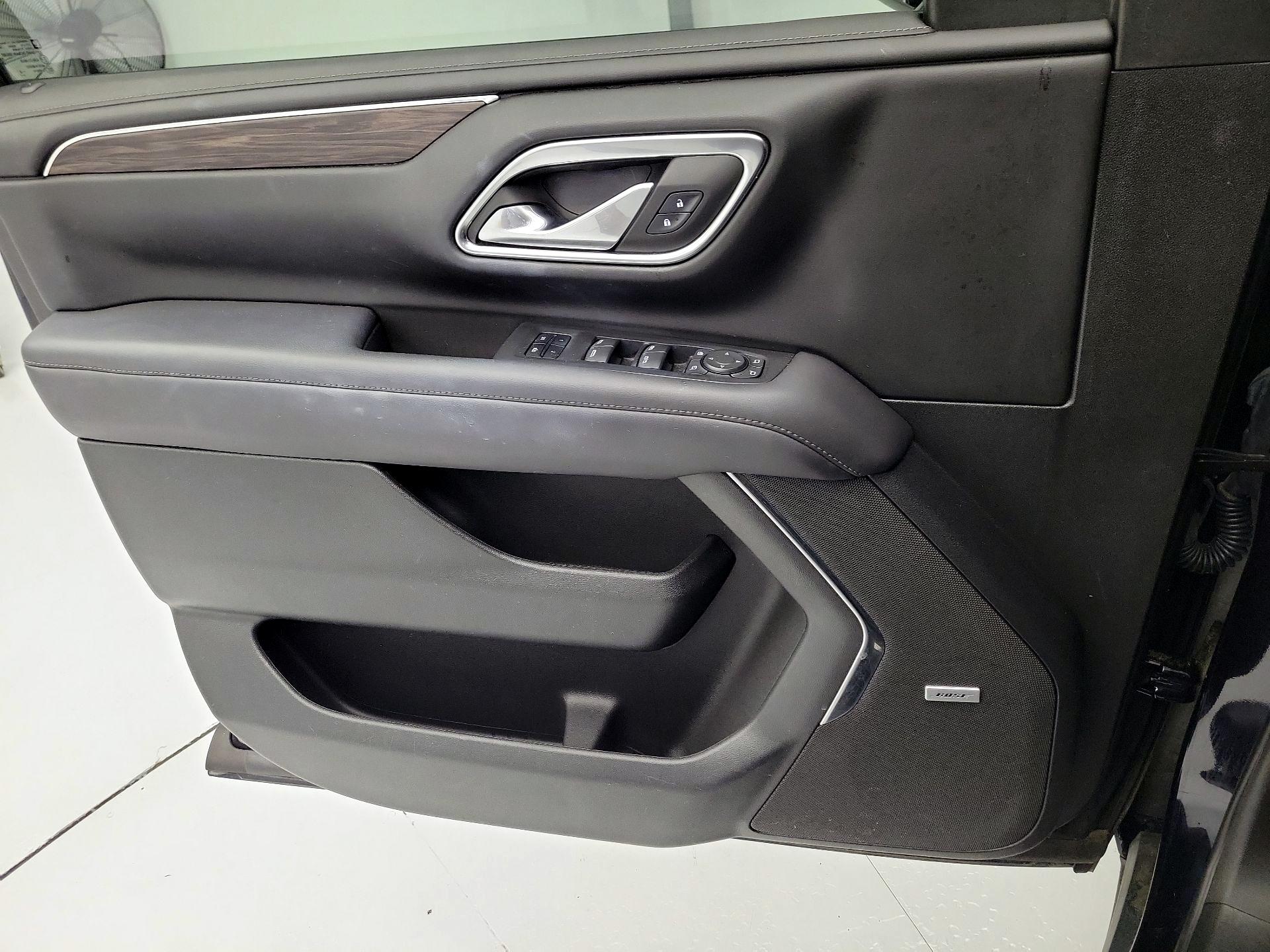 Thumbnail: 2022 Chevrolet Suburban - 12