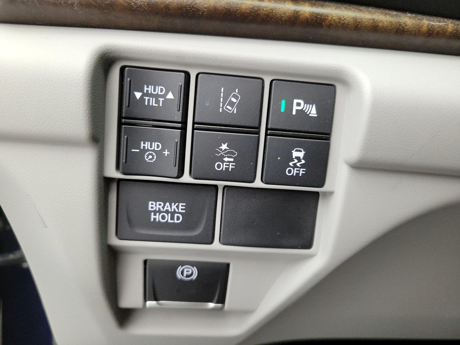 Thumbnail: 2021 Acura RDX - 13