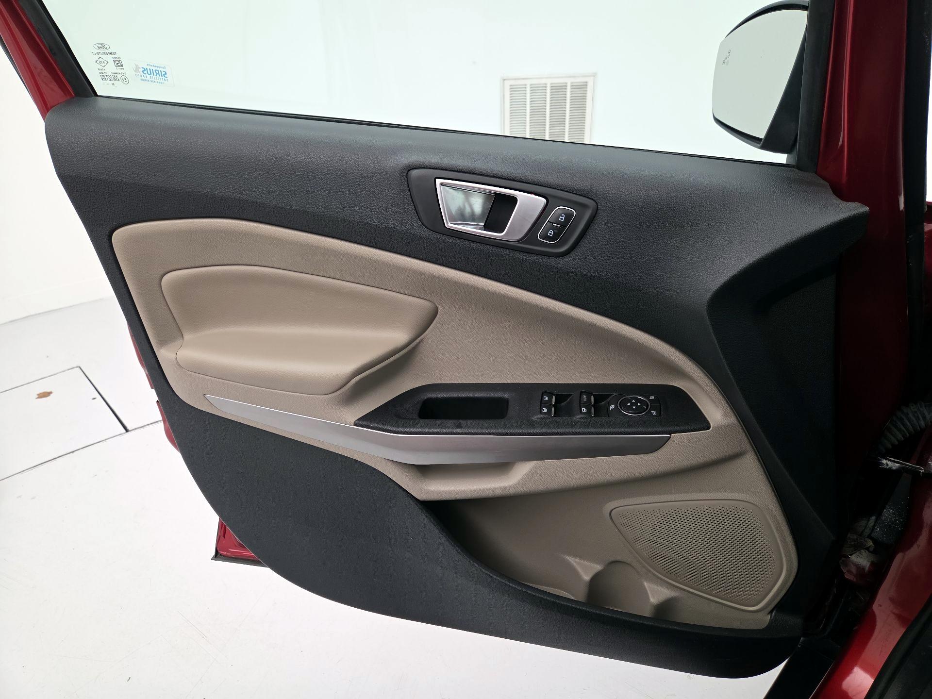 Thumbnail: 2018 Ford EcoSport - 12