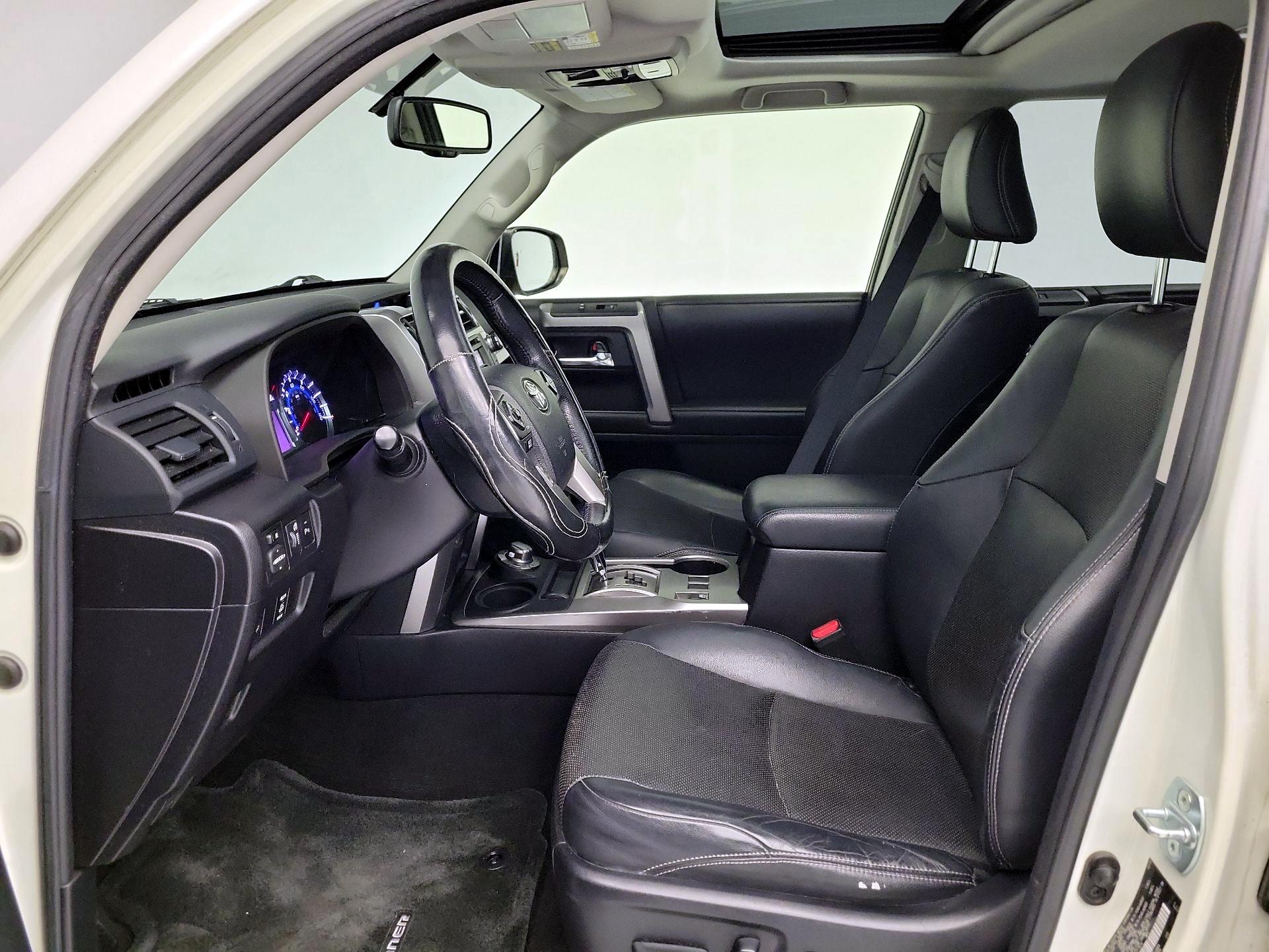 Thumbnail: 2015 Toyota 4Runner - 11