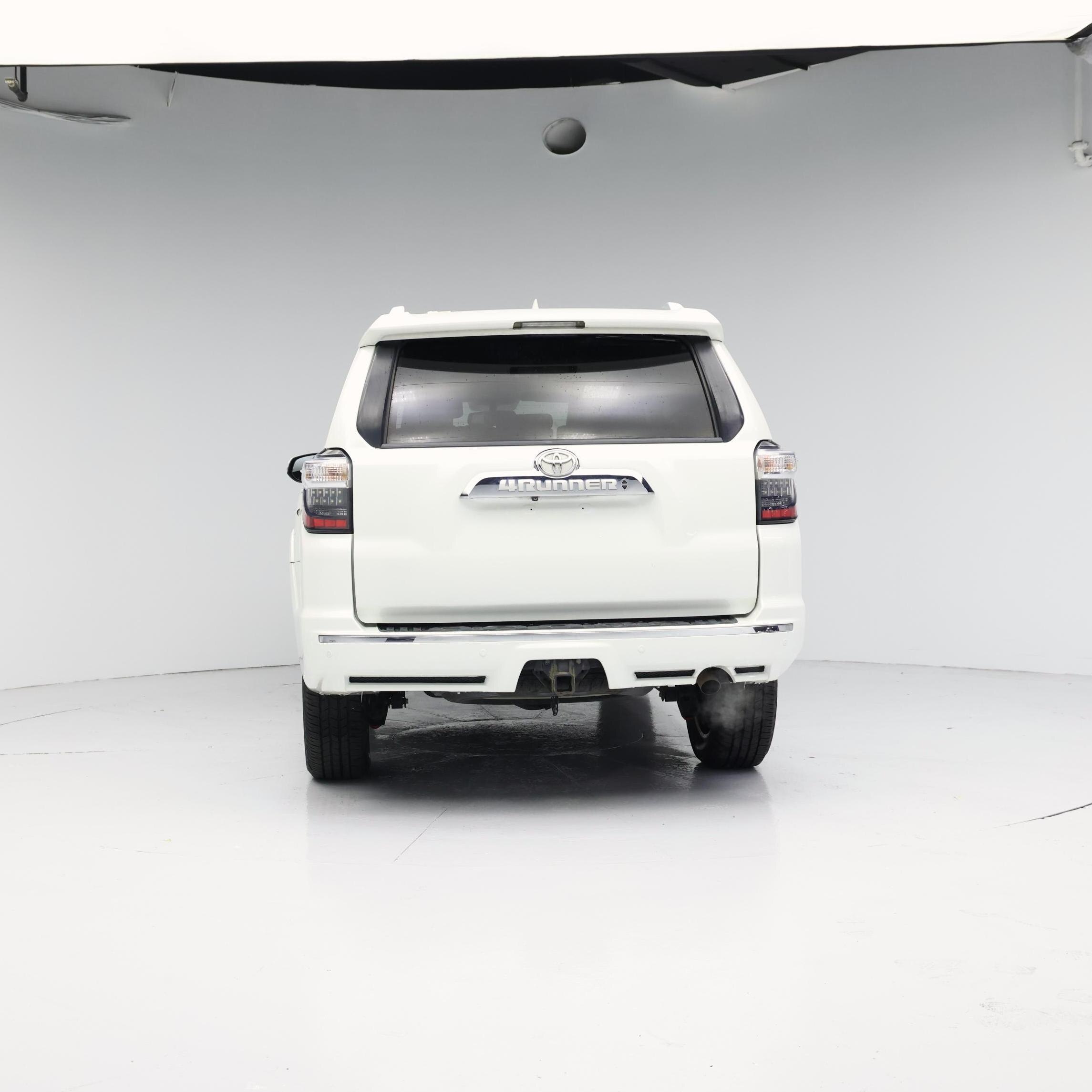 Thumbnail: 2015 Toyota 4Runner - 6