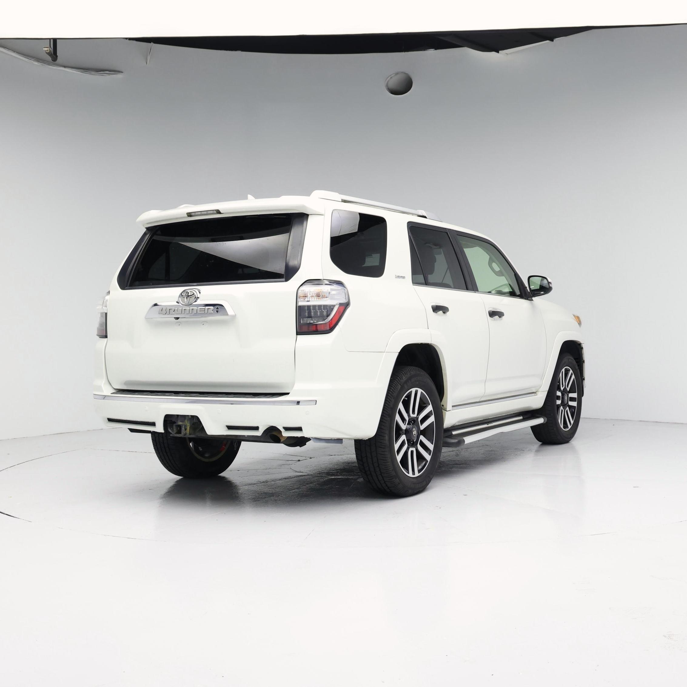 Thumbnail: 2015 Toyota 4Runner - 8