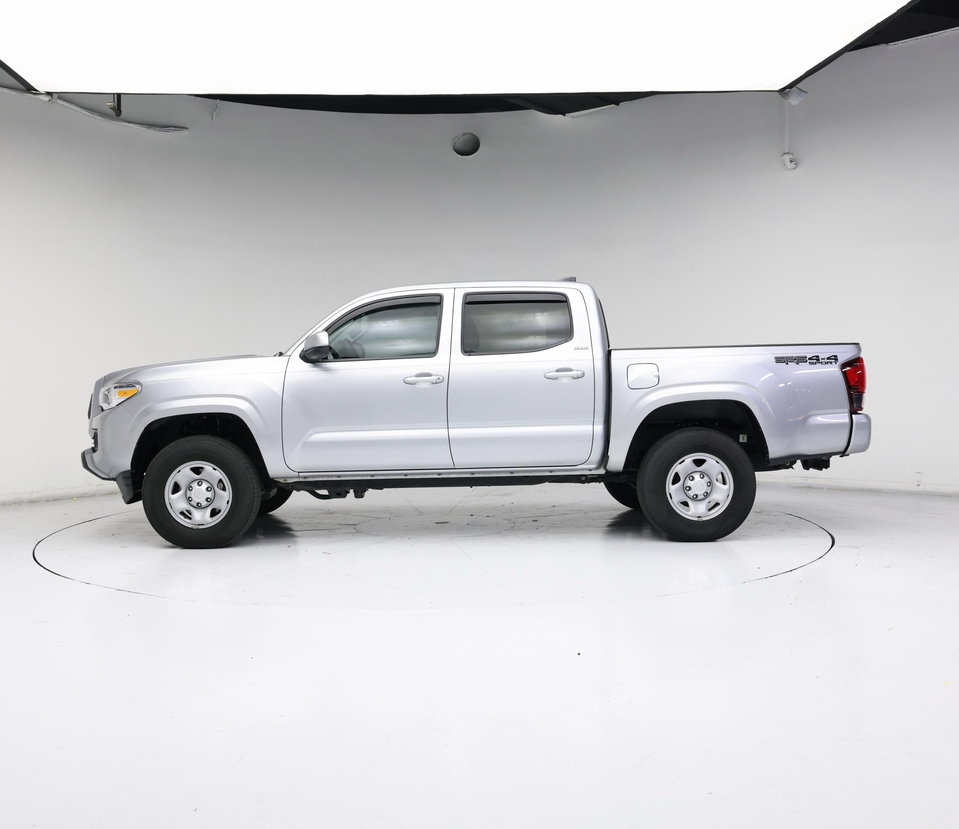 Thumbnail: 2023 Toyota Tacoma - 3