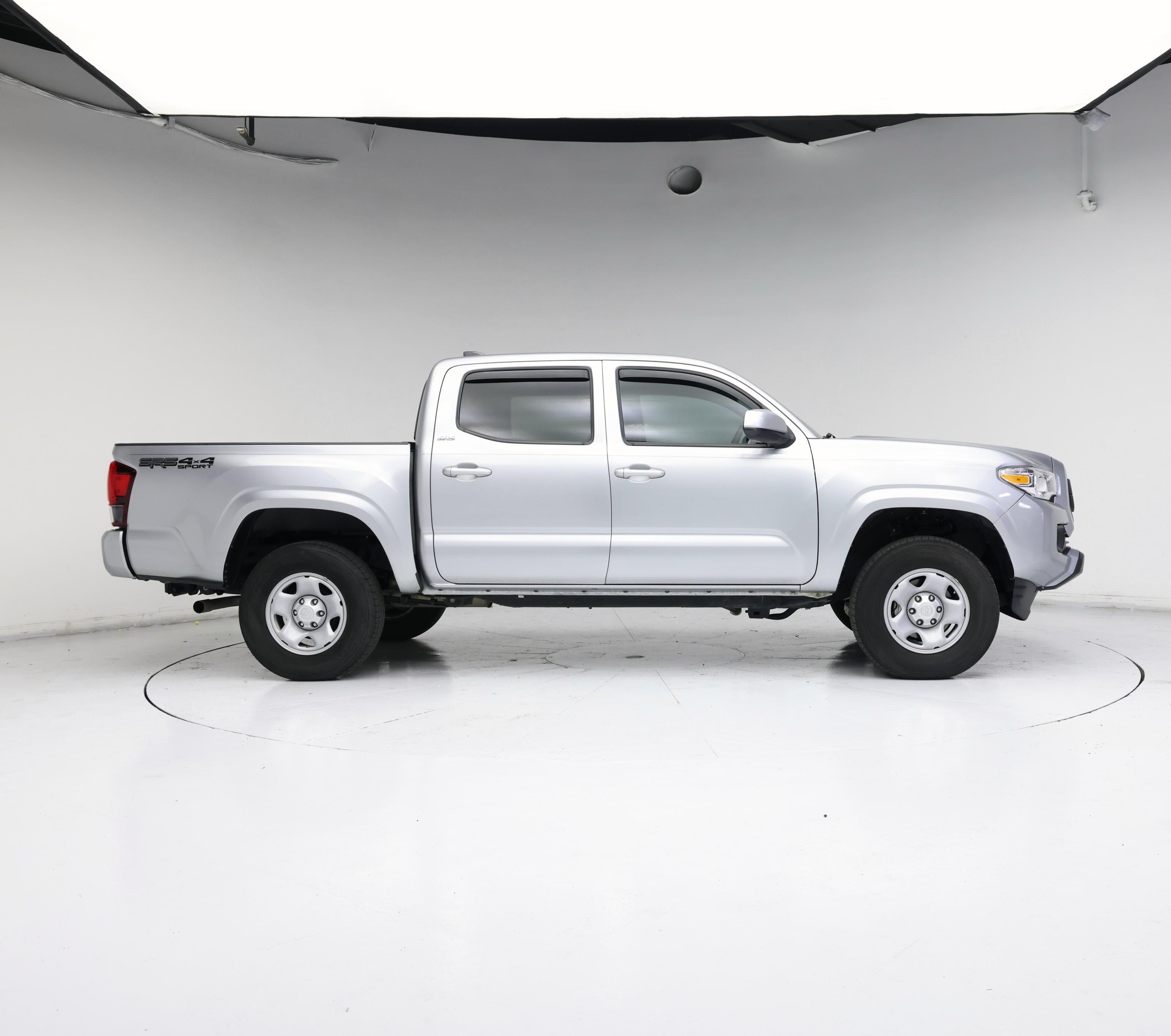 Thumbnail: 2023 Toyota Tacoma - 7