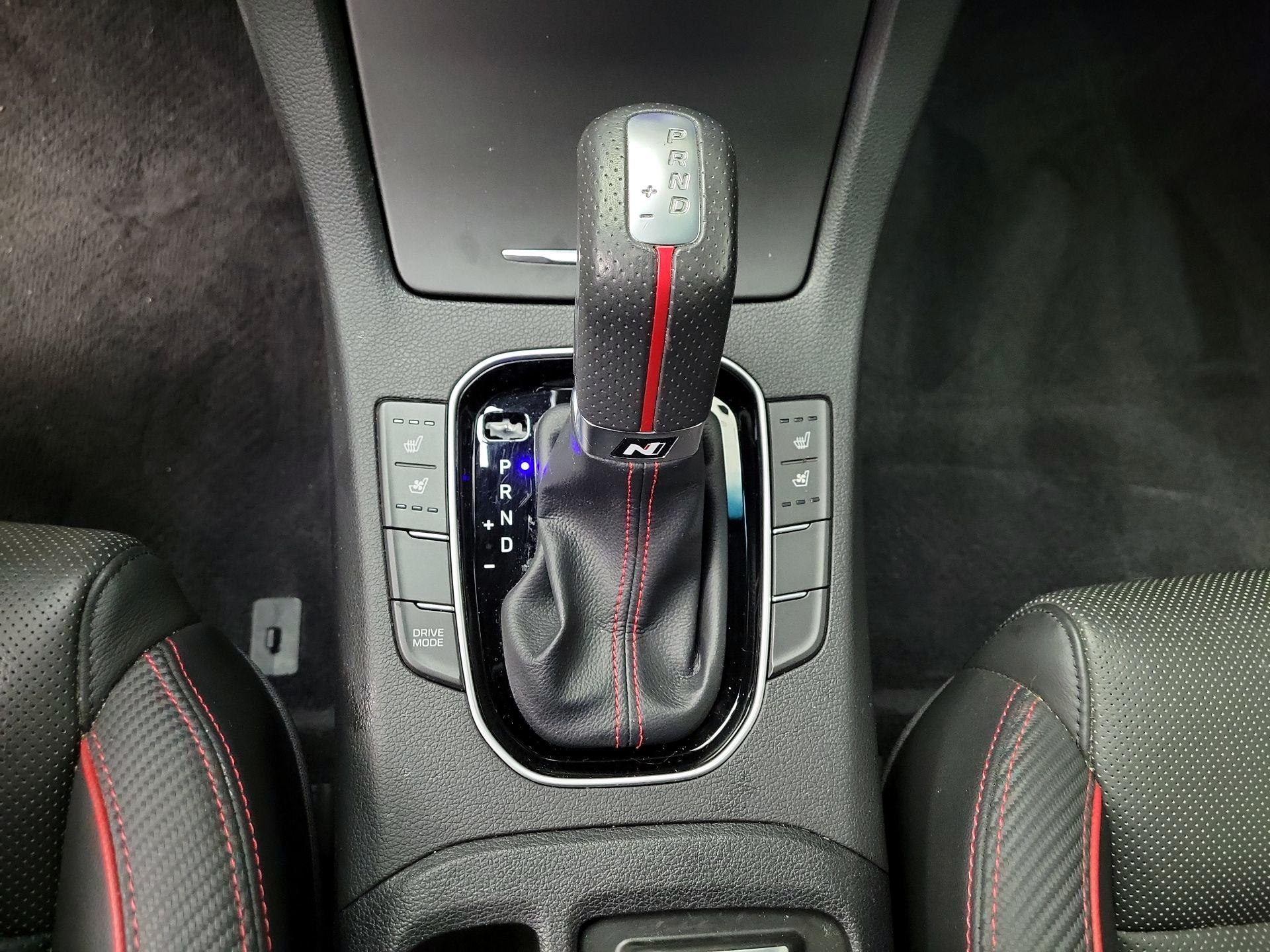 Thumbnail: 2020 Hyundai Elantra - 18