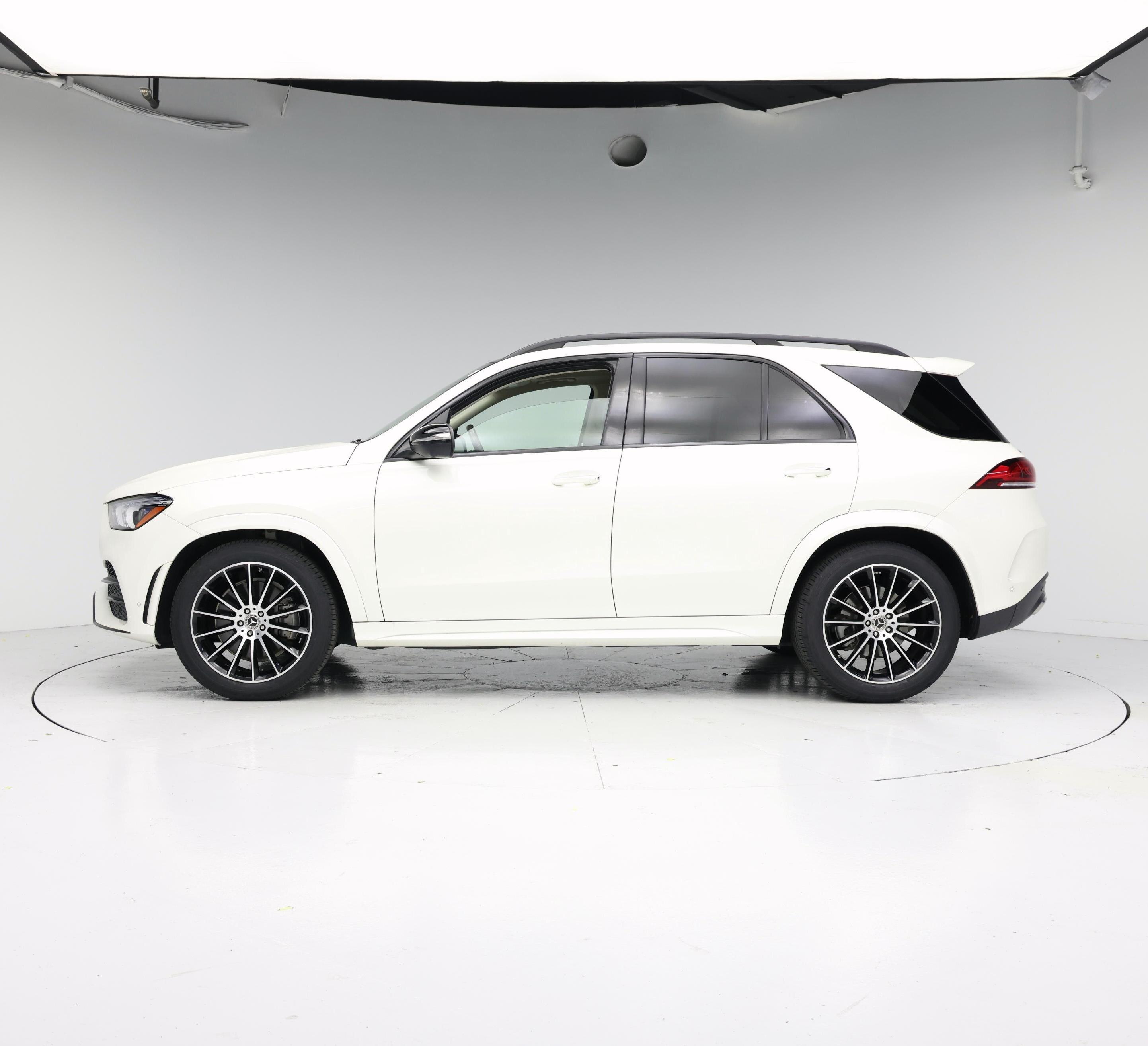 Thumbnail: 2021 Mercedes-Benz GLE - 3