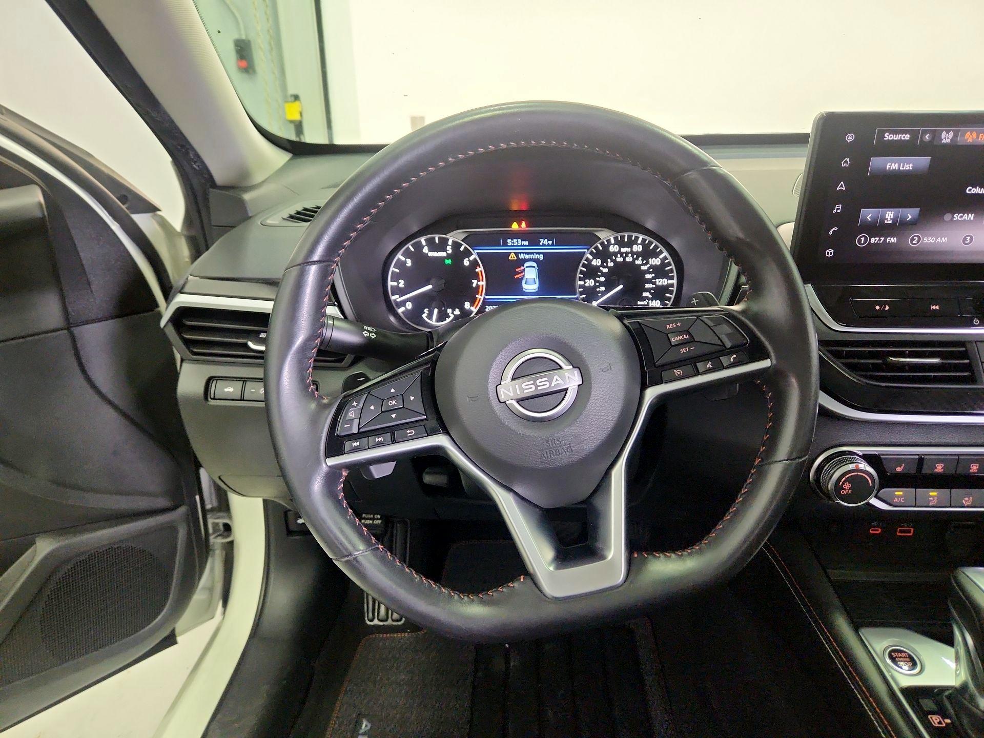 Thumbnail: 2023 Nissan Altima - 10