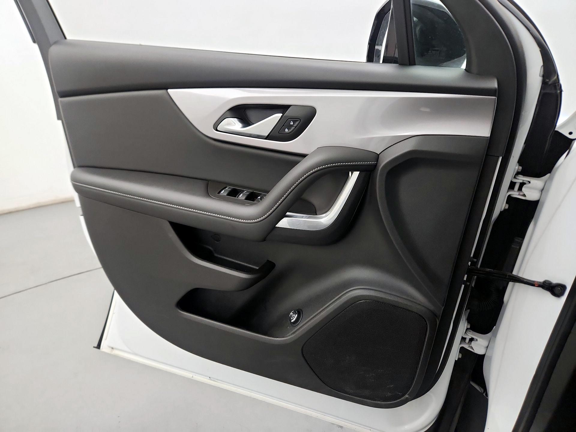 Thumbnail: 2024 Chevrolet Blazer - 12