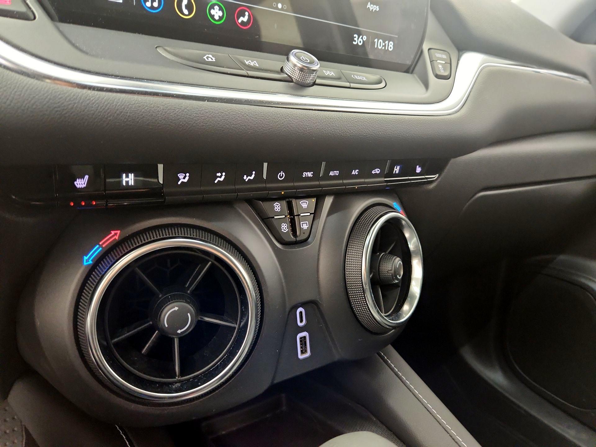 Thumbnail: 2024 Chevrolet Blazer - 16