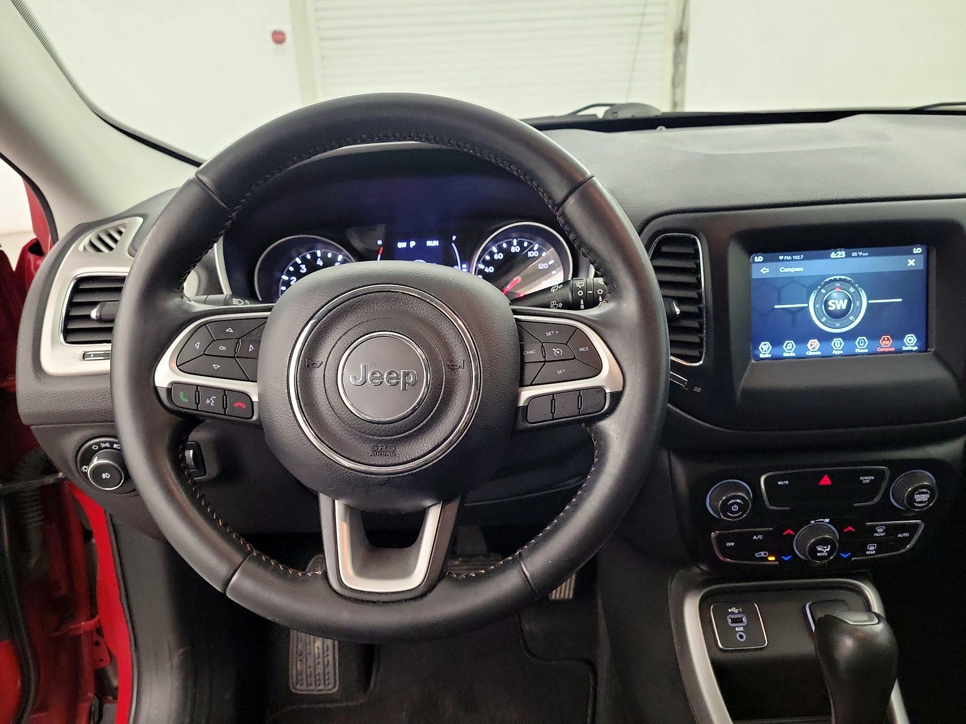 Thumbnail: 2020 Jeep Compass - 10