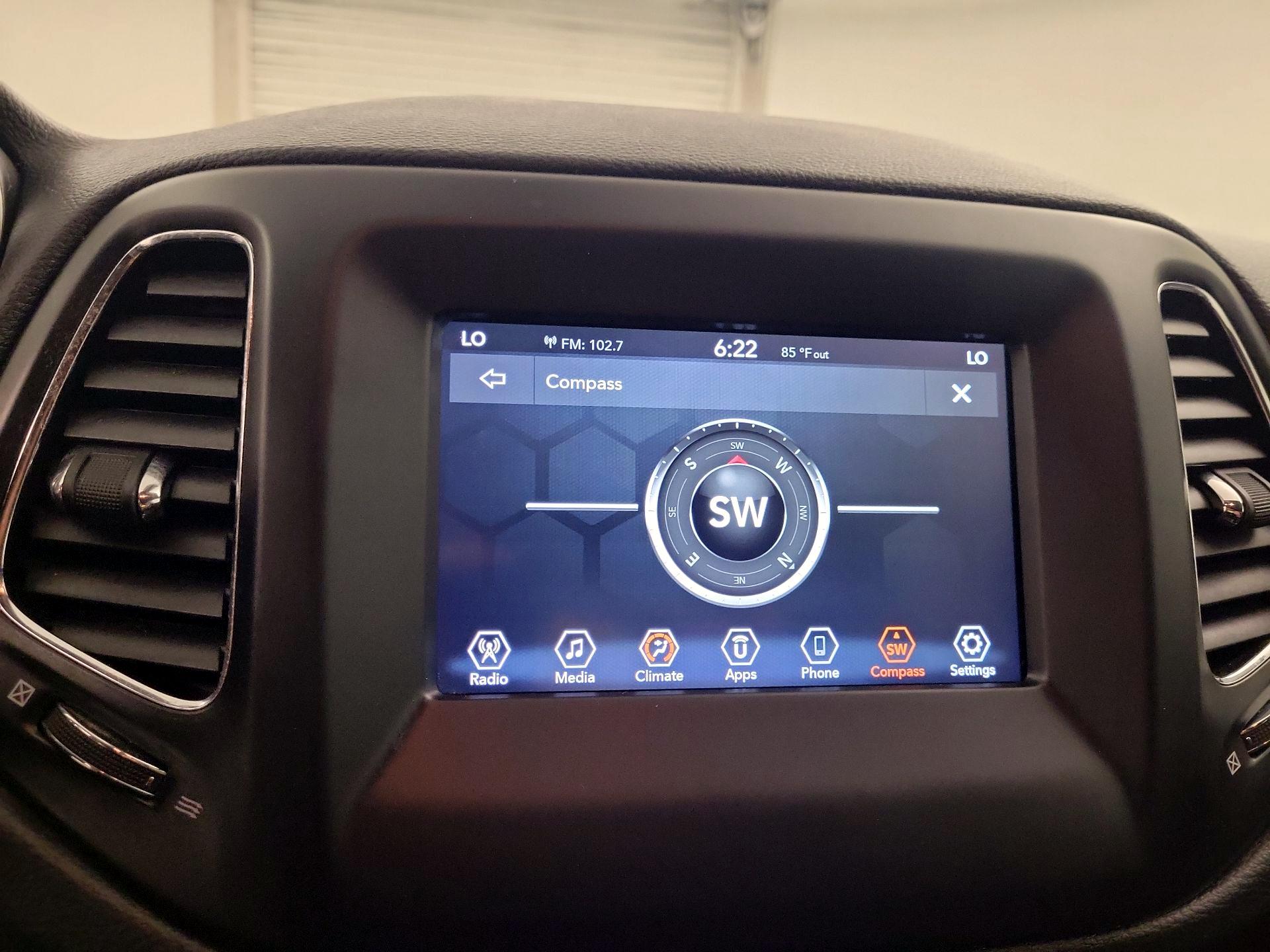 Thumbnail: 2020 Jeep Compass - 14