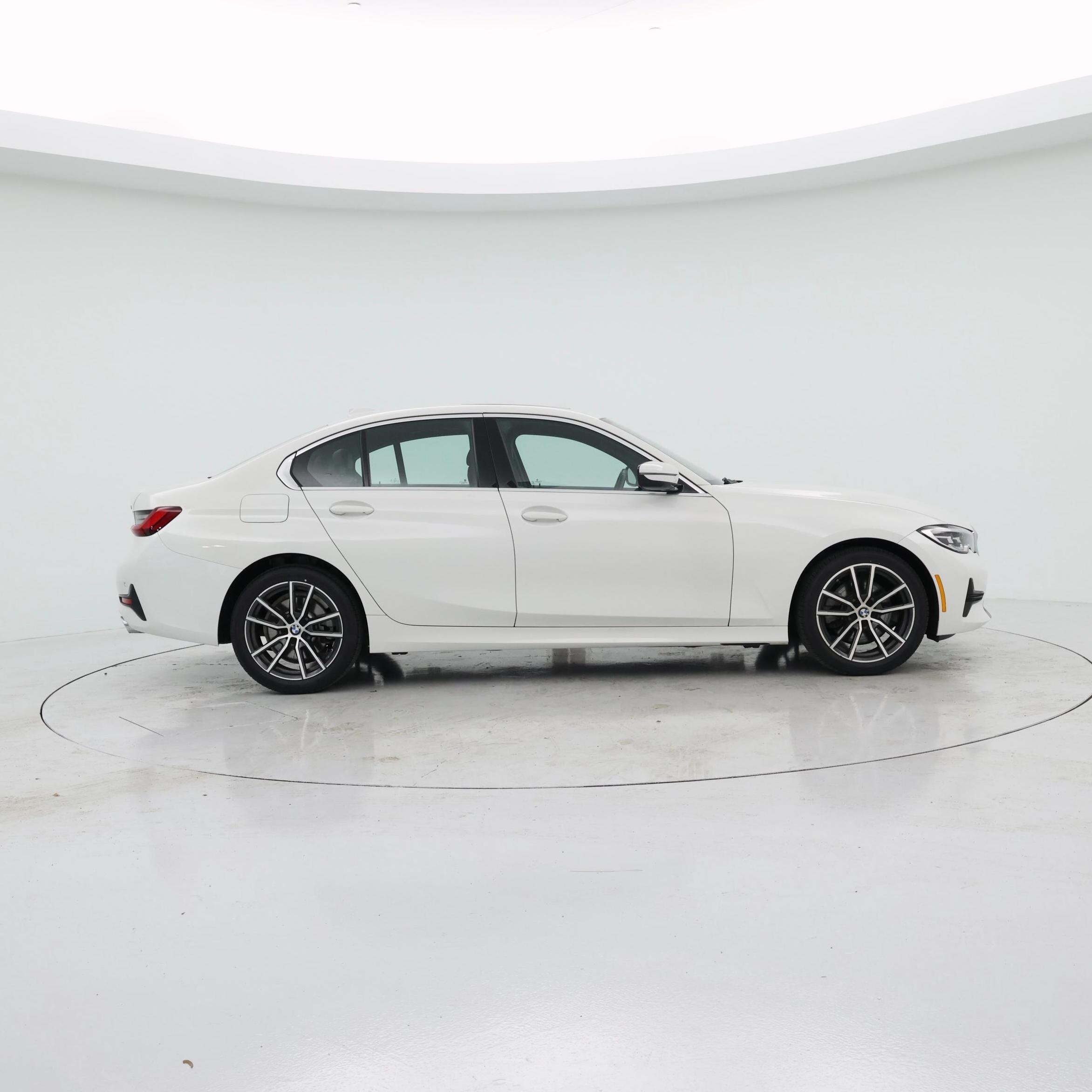 Thumbnail: 2022 BMW 3 Series - 7