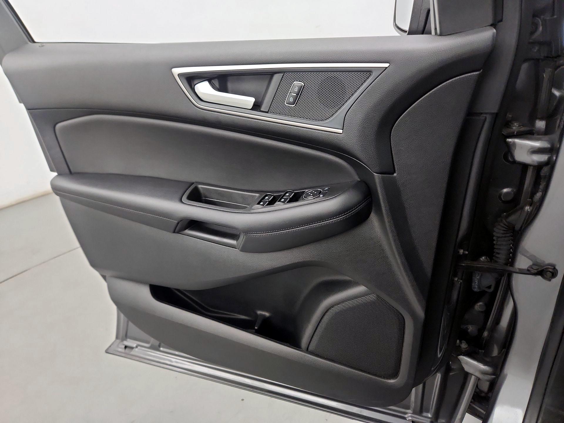 Thumbnail: 2023 Ford Edge - 12