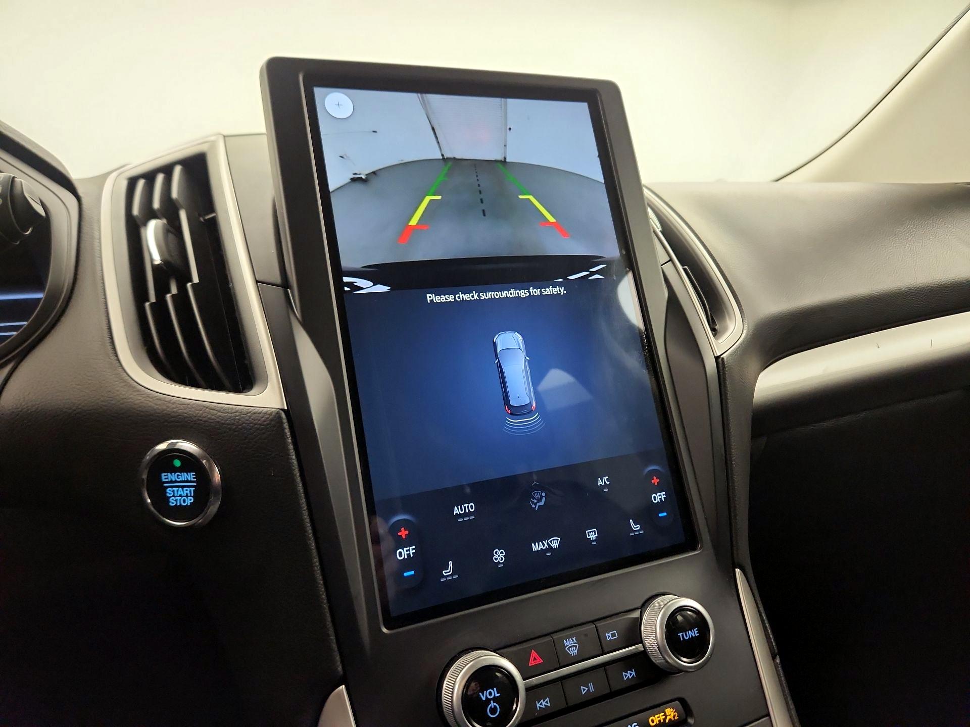 Thumbnail: 2023 Ford Edge - 13