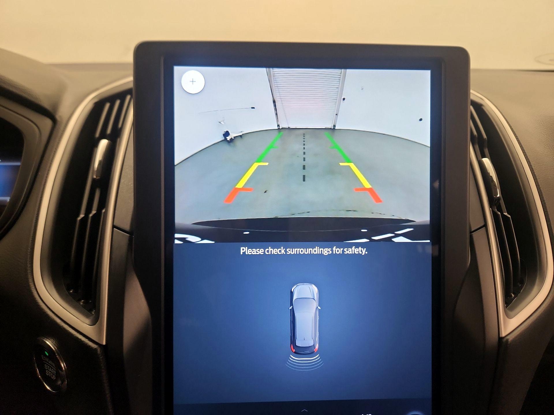 Thumbnail: 2022 Ford Edge - 14