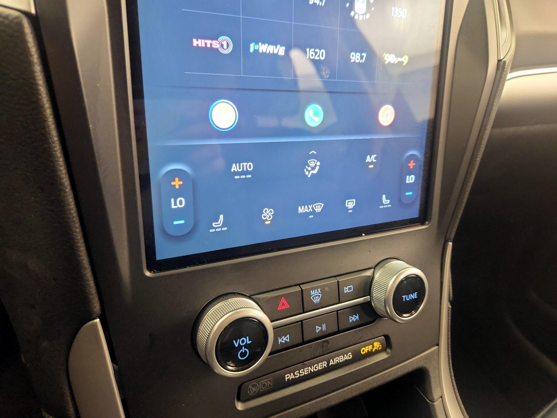 Thumbnail: 2022 Ford Edge - 16