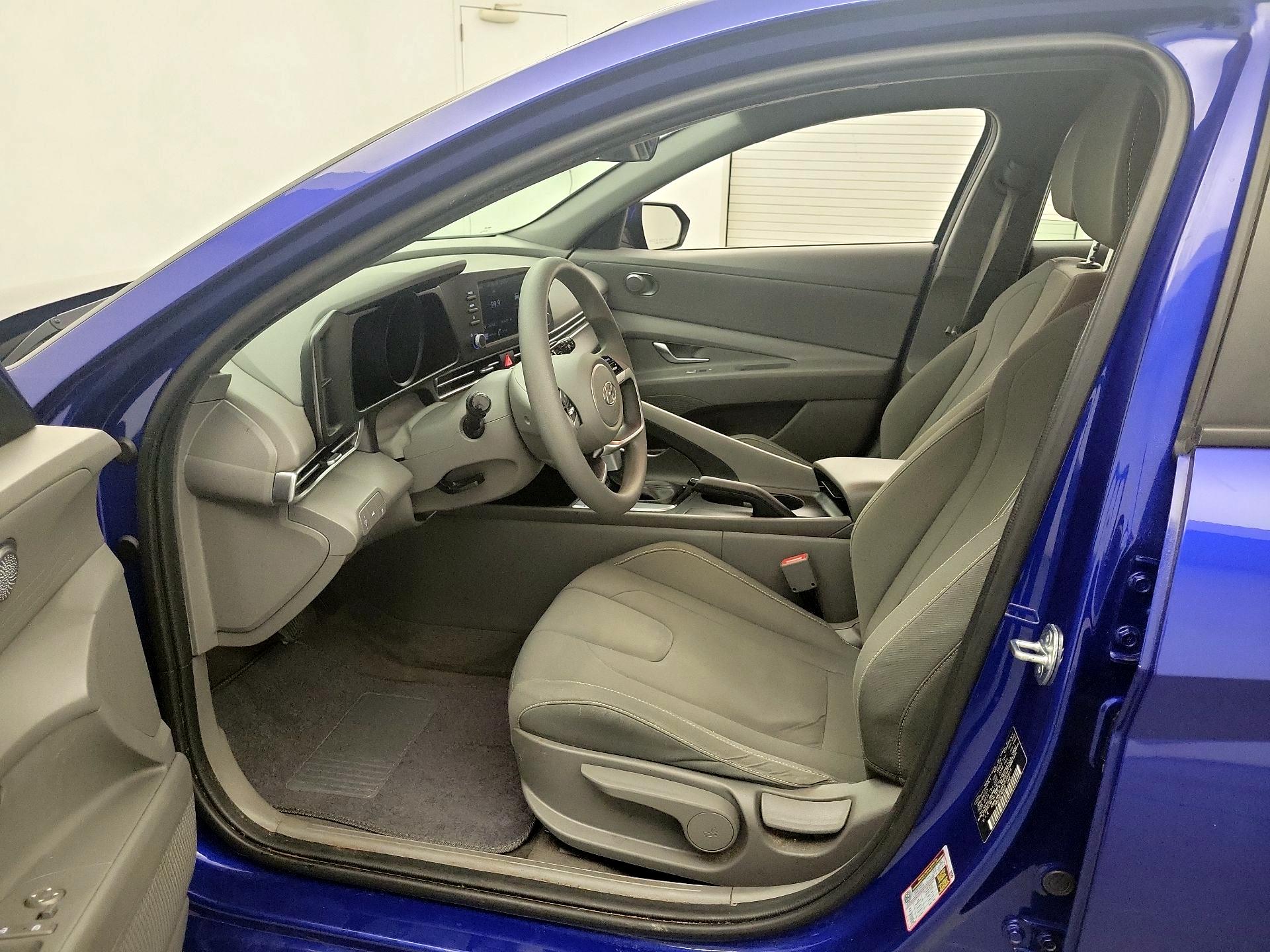 Thumbnail: 2023 Hyundai Elantra - 11