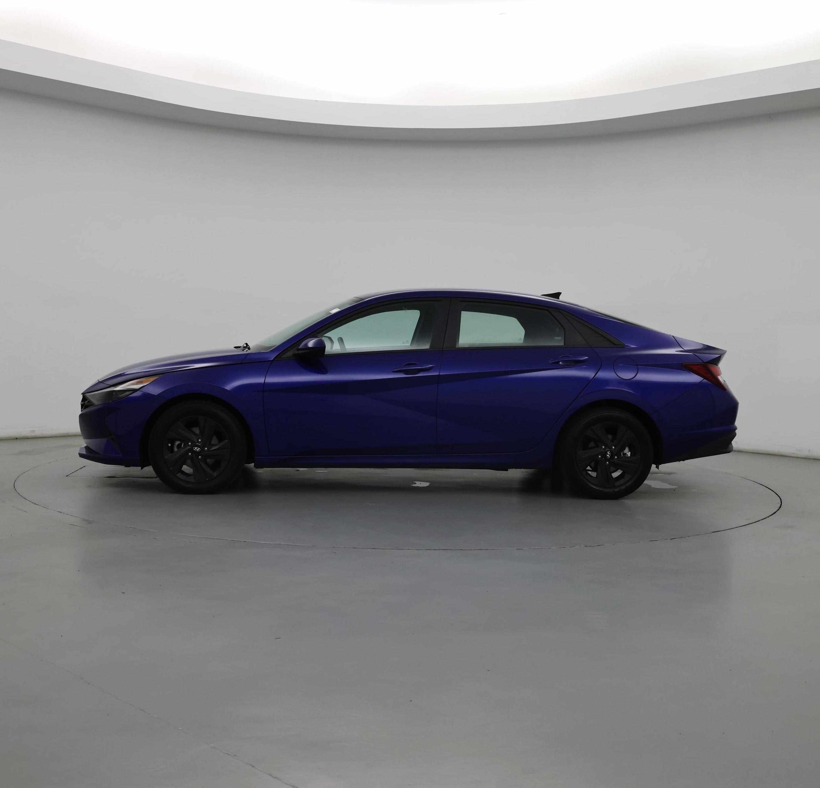 Thumbnail: 2023 Hyundai Elantra - 3