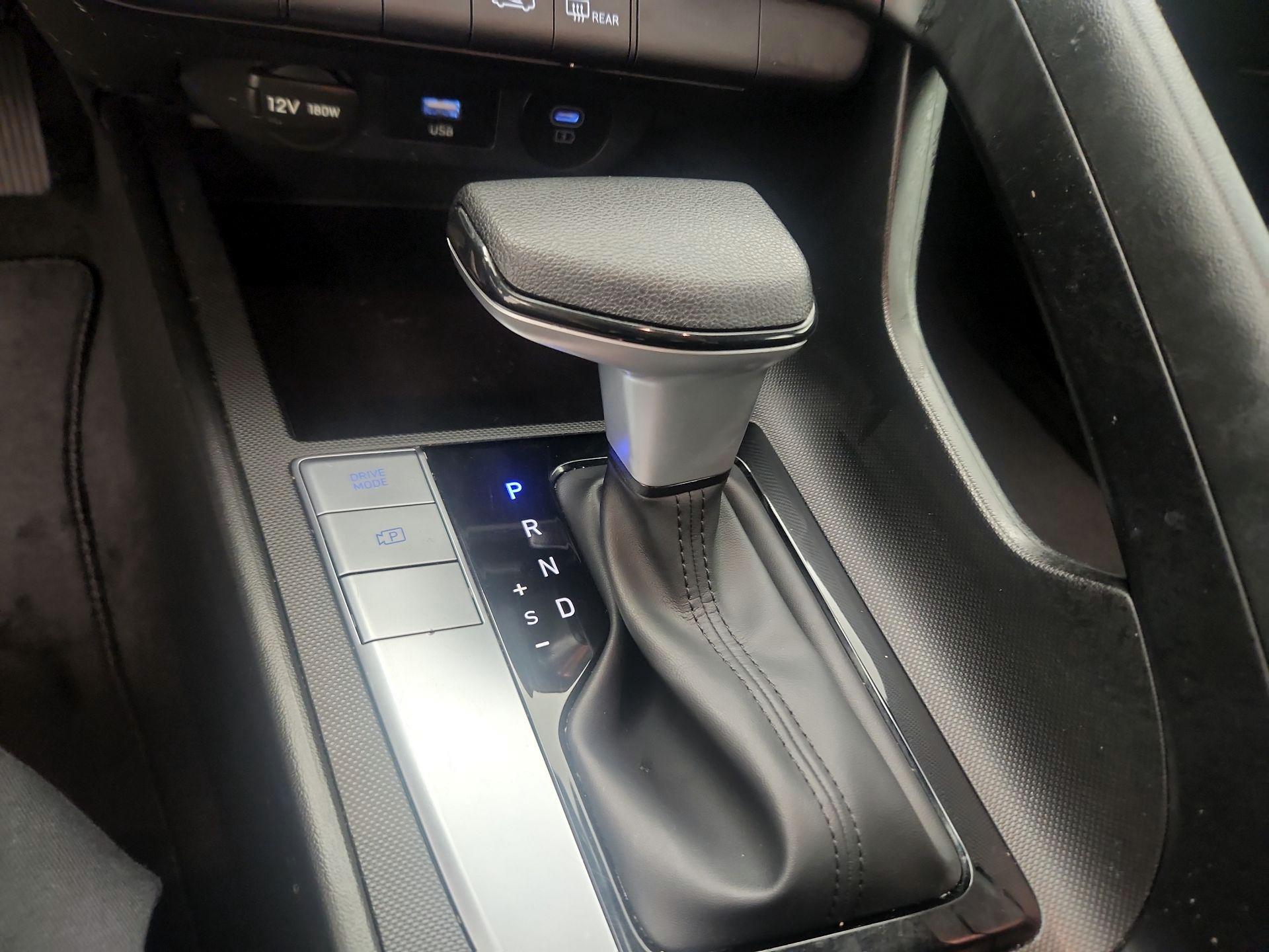 Thumbnail: 2025 Hyundai Elantra - 17