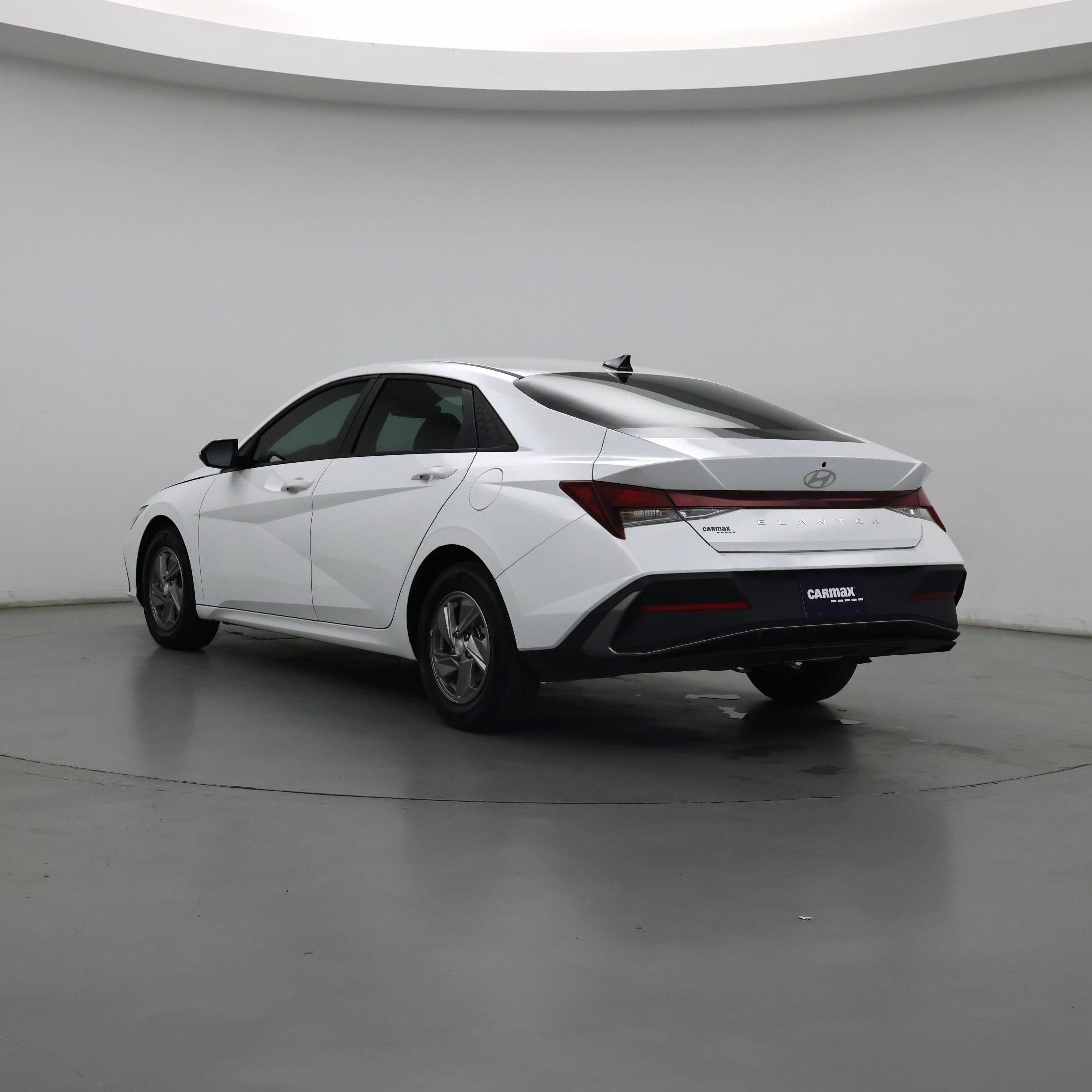 Thumbnail: 2025 Hyundai Elantra - 2
