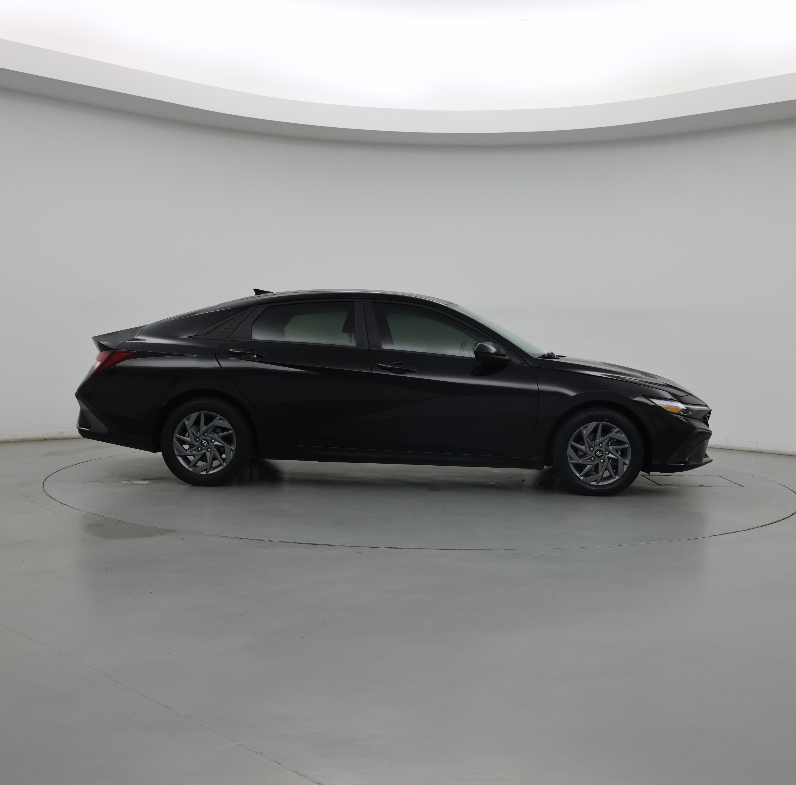 Thumbnail: 2024 Hyundai Elantra - 7