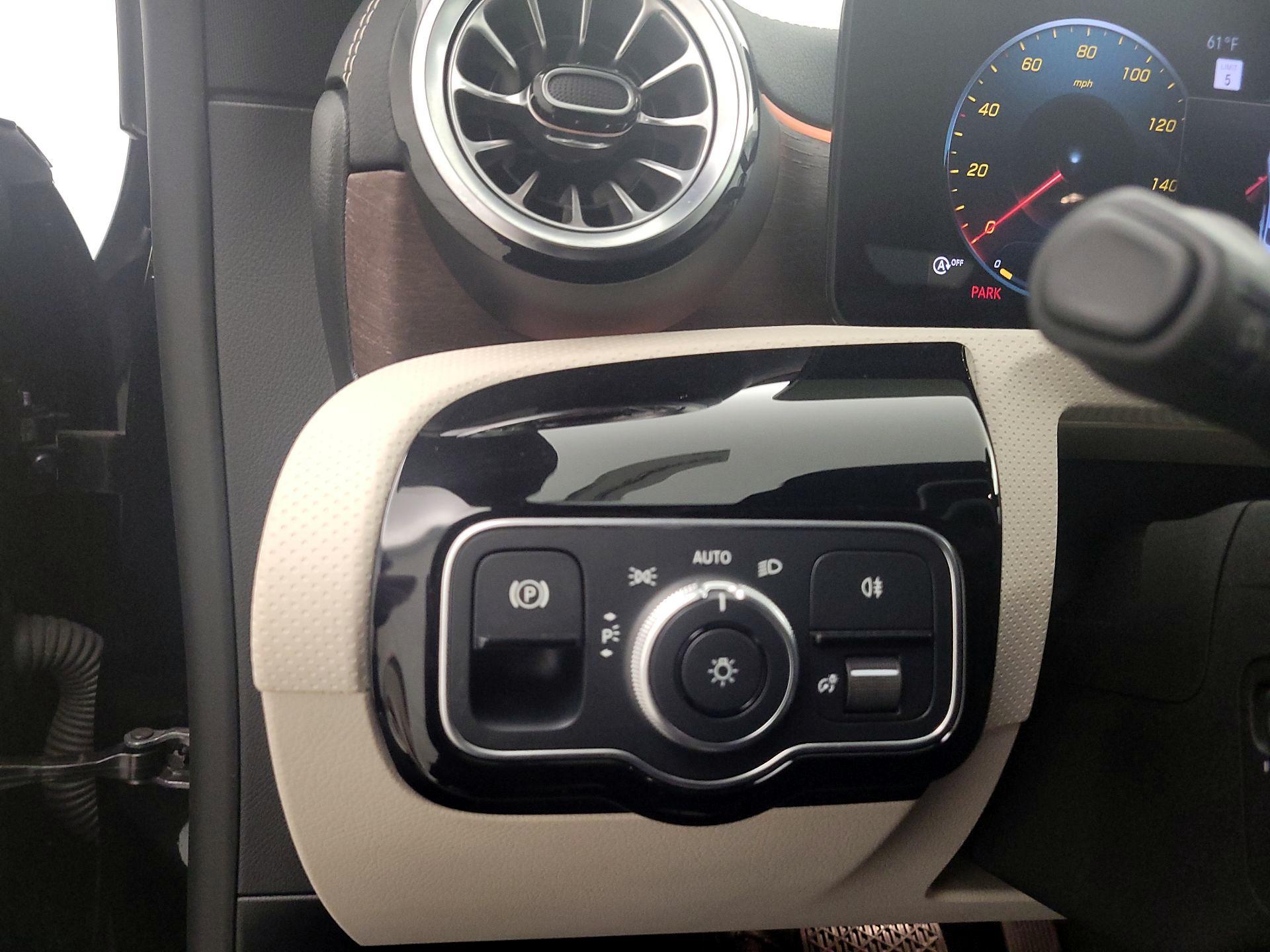 Thumbnail: 2023 Mercedes-Benz CLA - 13