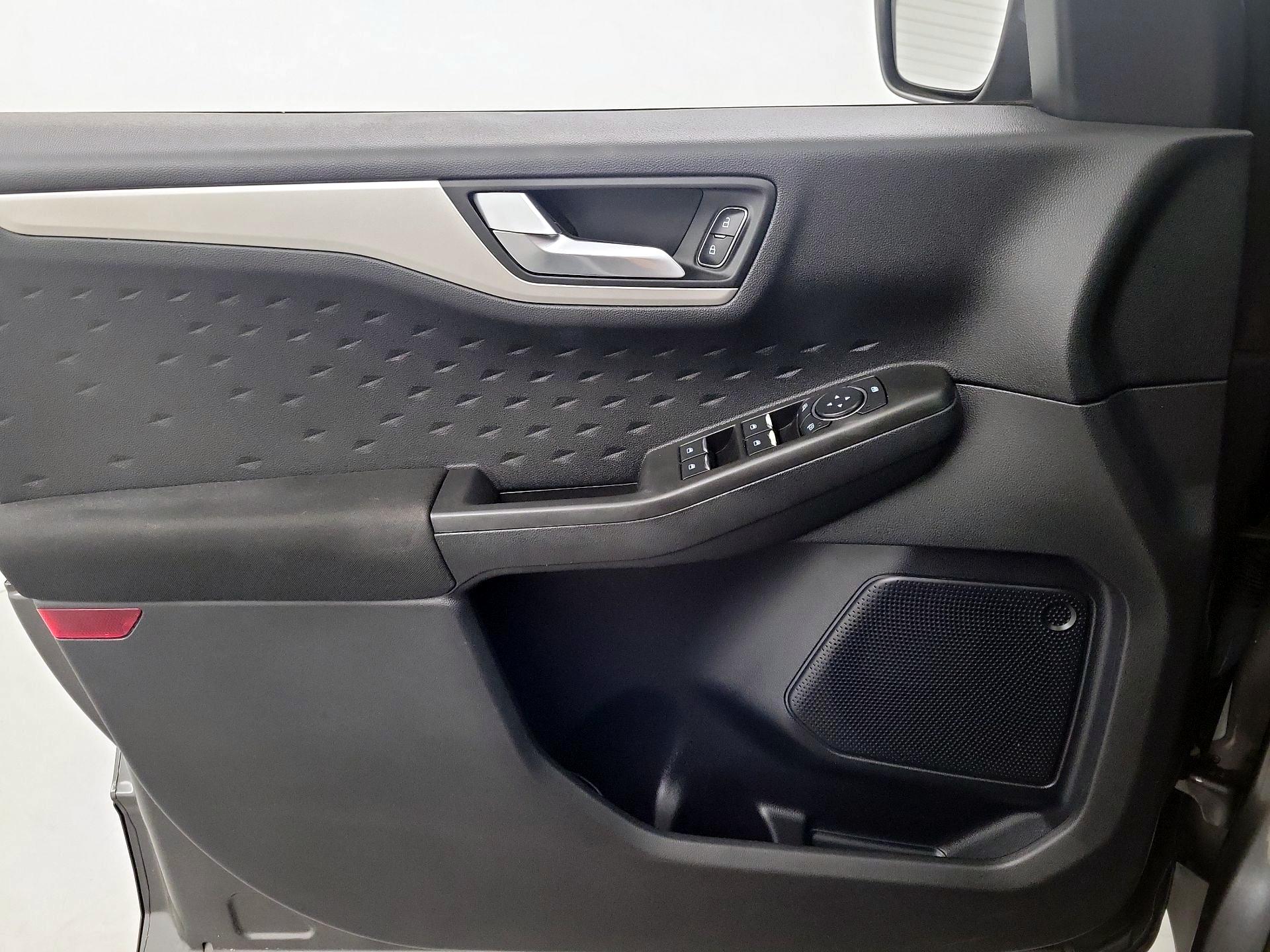 Thumbnail: 2020 Ford Escape - 12