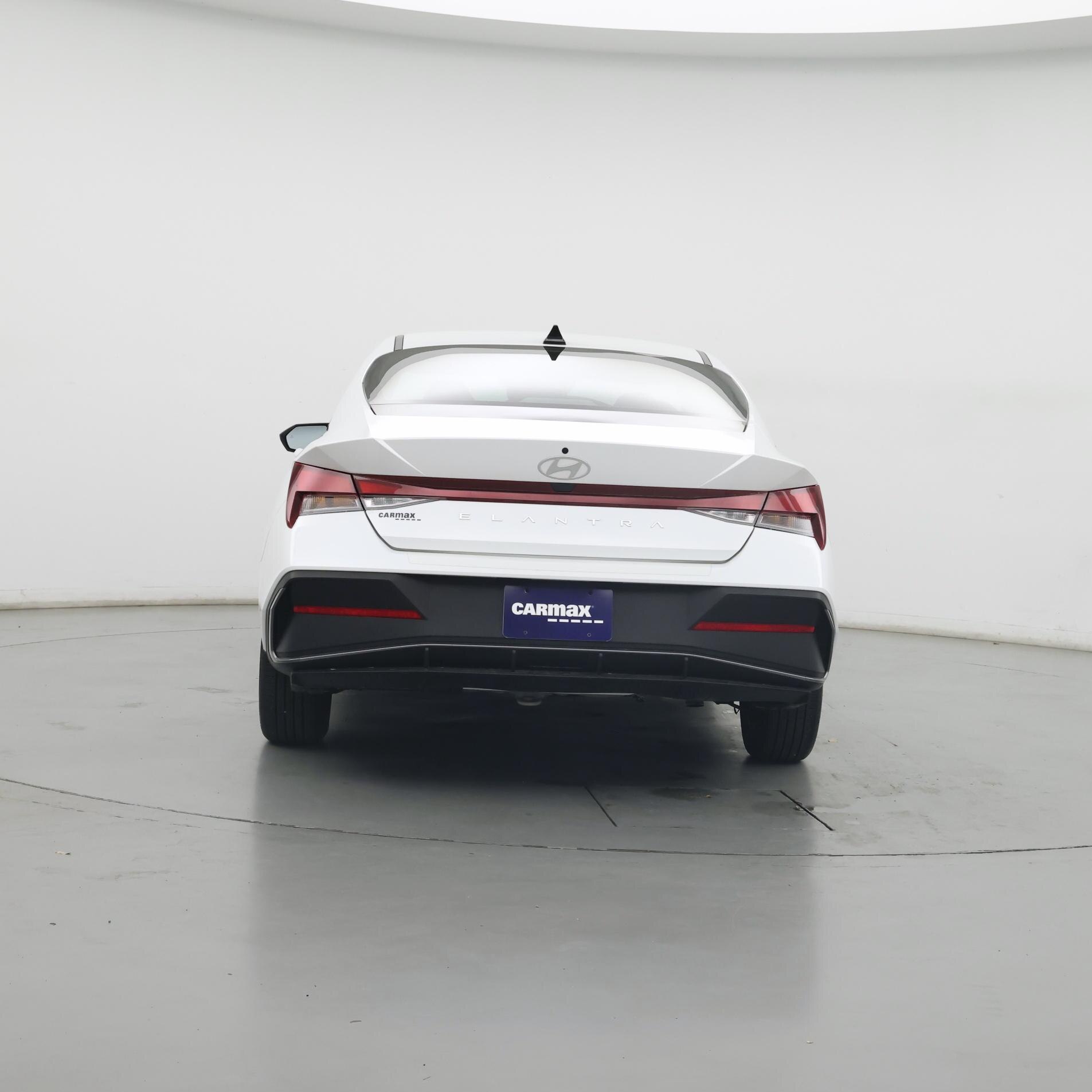 Thumbnail: 2024 Hyundai Elantra - 6