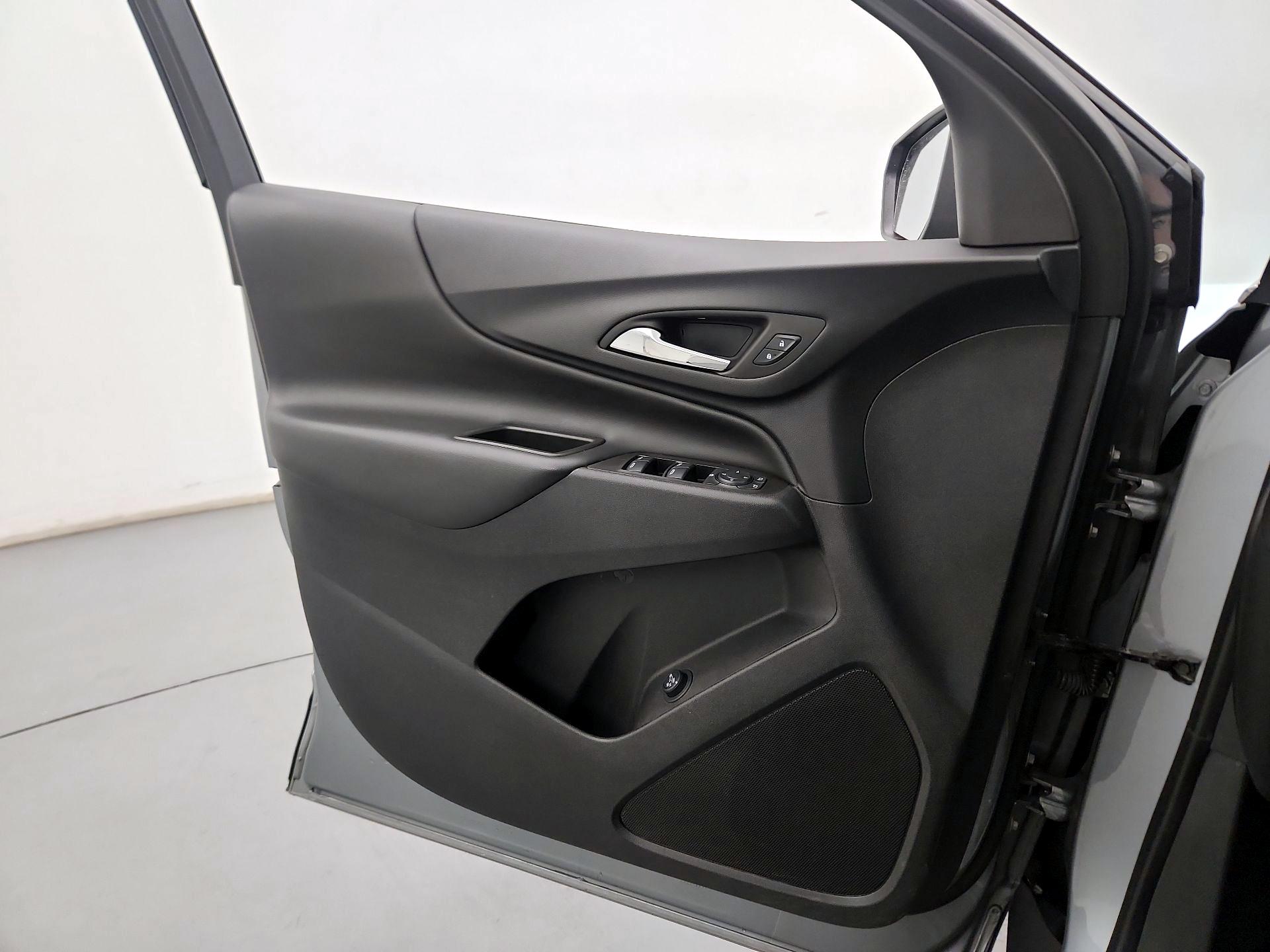 Thumbnail: 2023 Chevrolet Equinox - 12