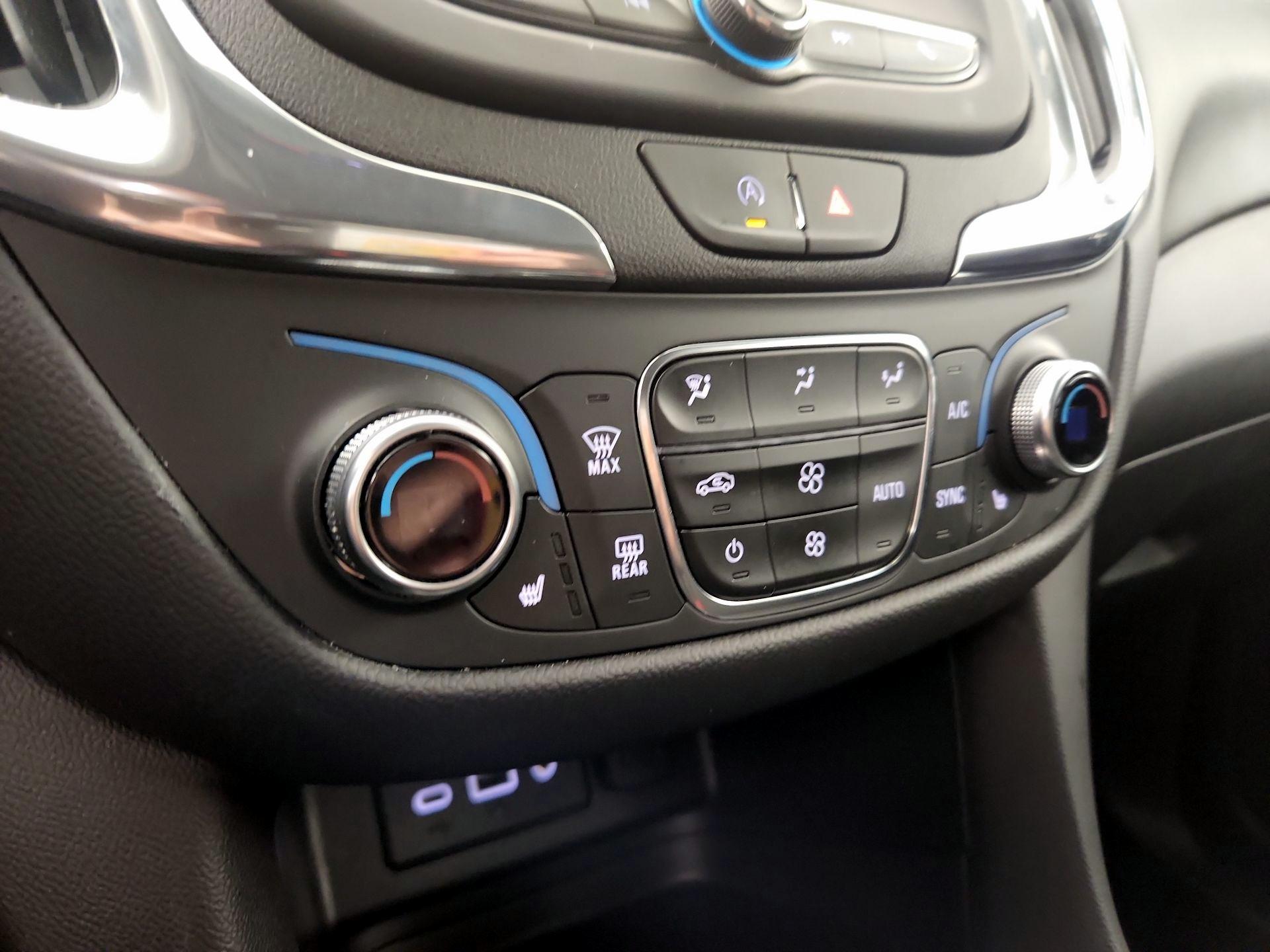 Thumbnail: 2023 Chevrolet Equinox - 17