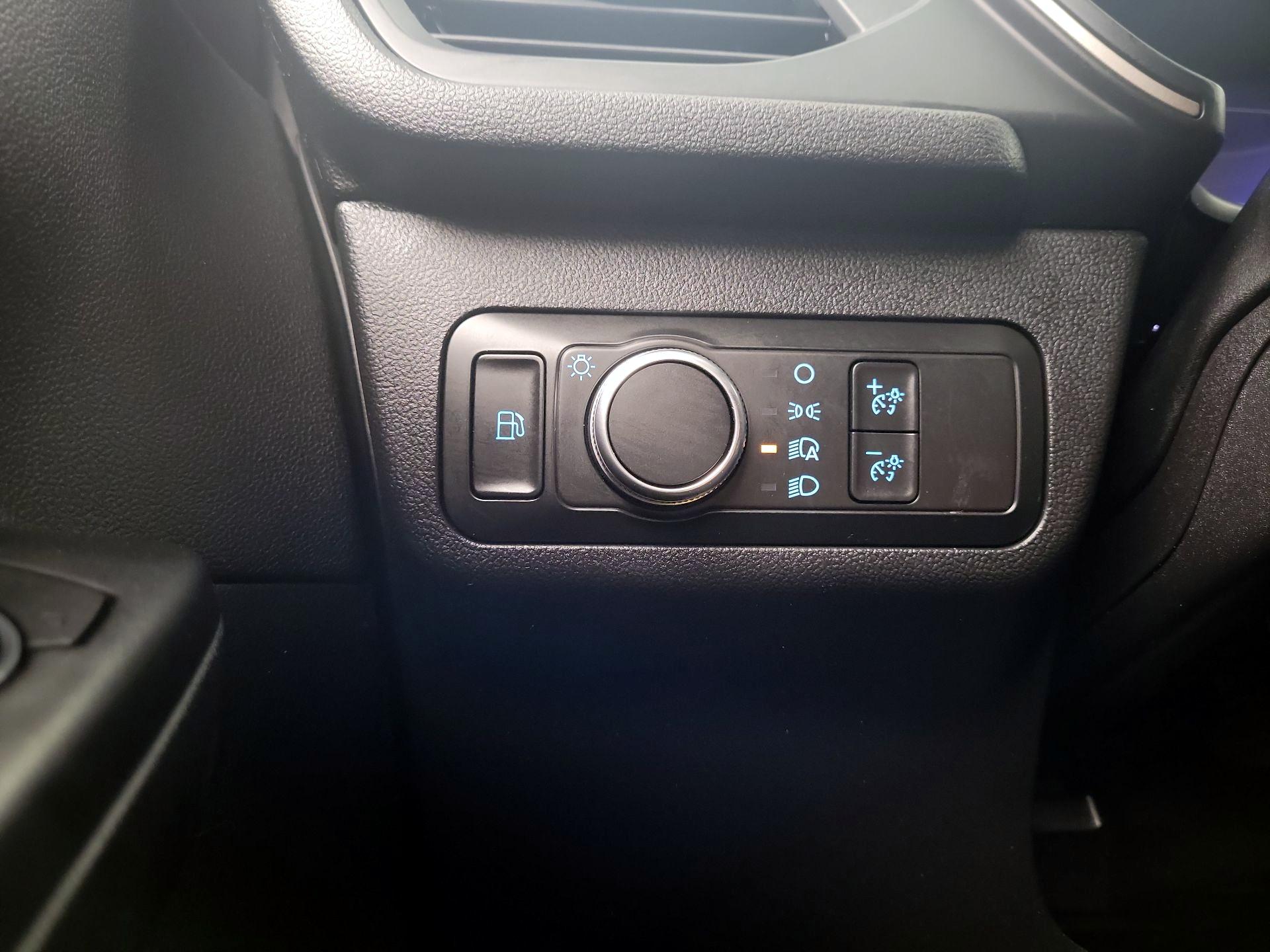 Thumbnail: 2022 Ford Escape - 13