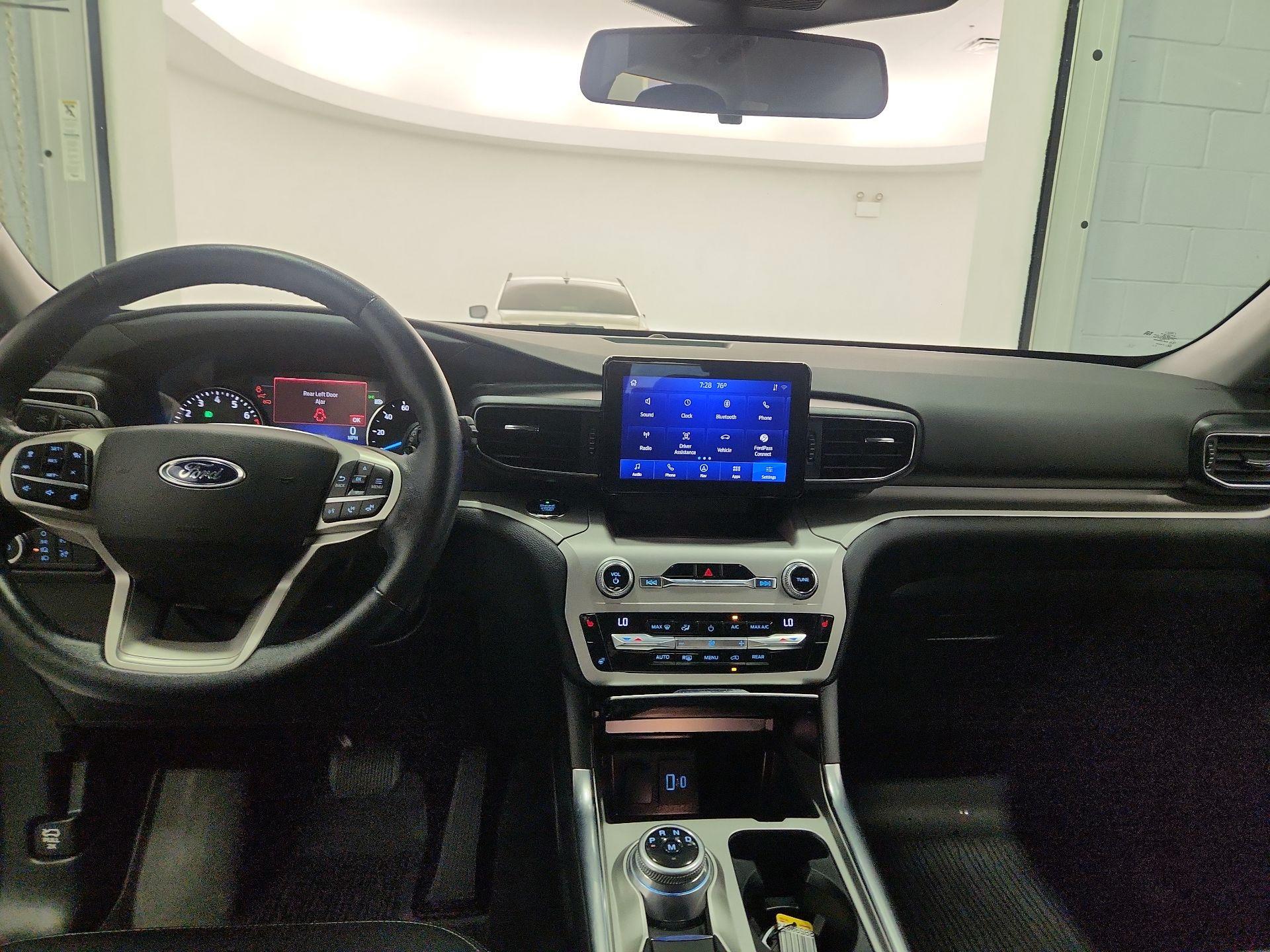 Thumbnail: 2021 Ford Explorer - 9