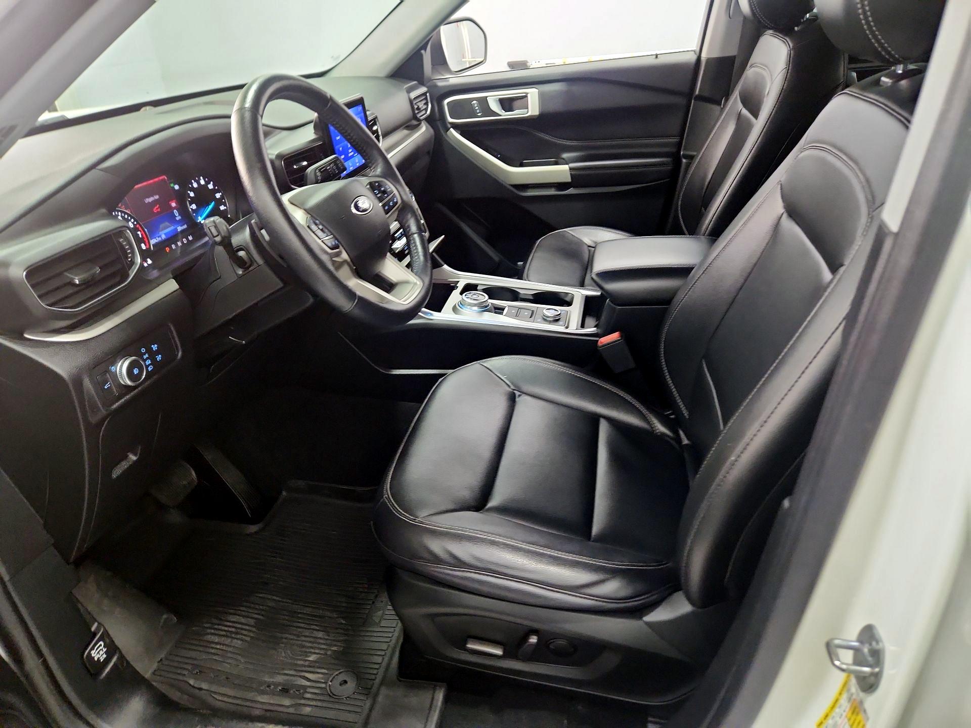 Thumbnail: 2021 Ford Explorer - 11