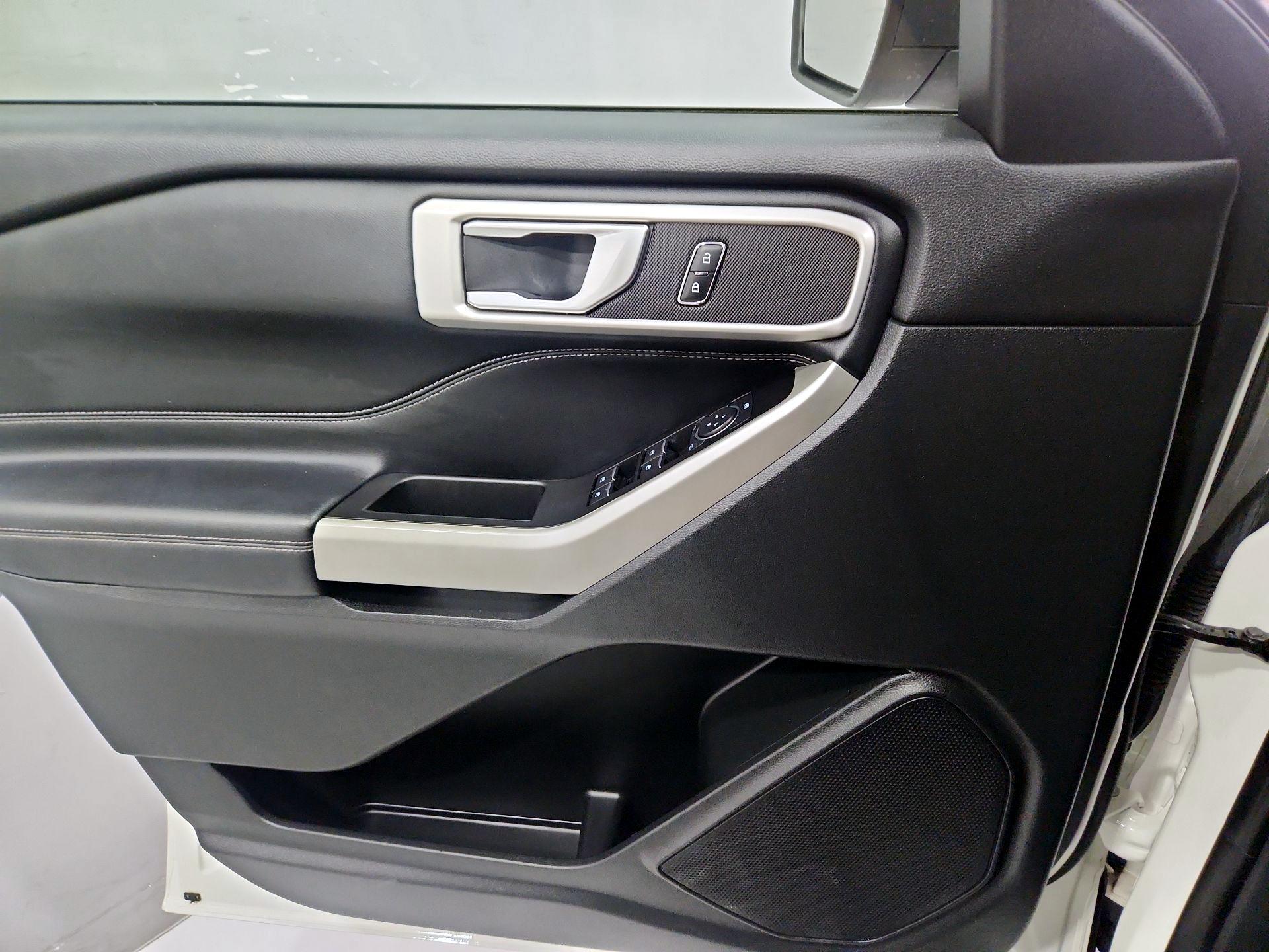 Thumbnail: 2021 Ford Explorer - 12